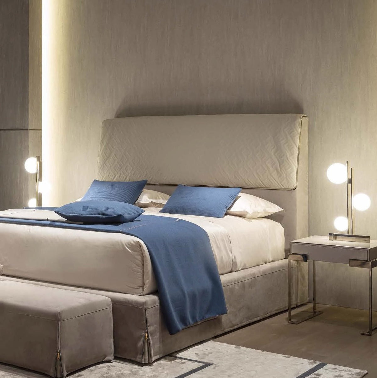 Luma Contemporary Glass Table Lamp