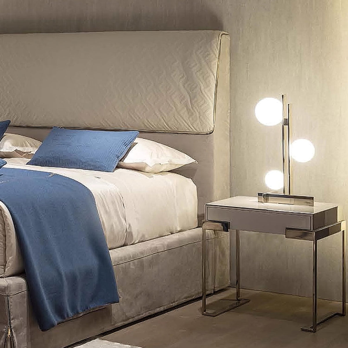 Luma Contemporary Glass Table Lamp