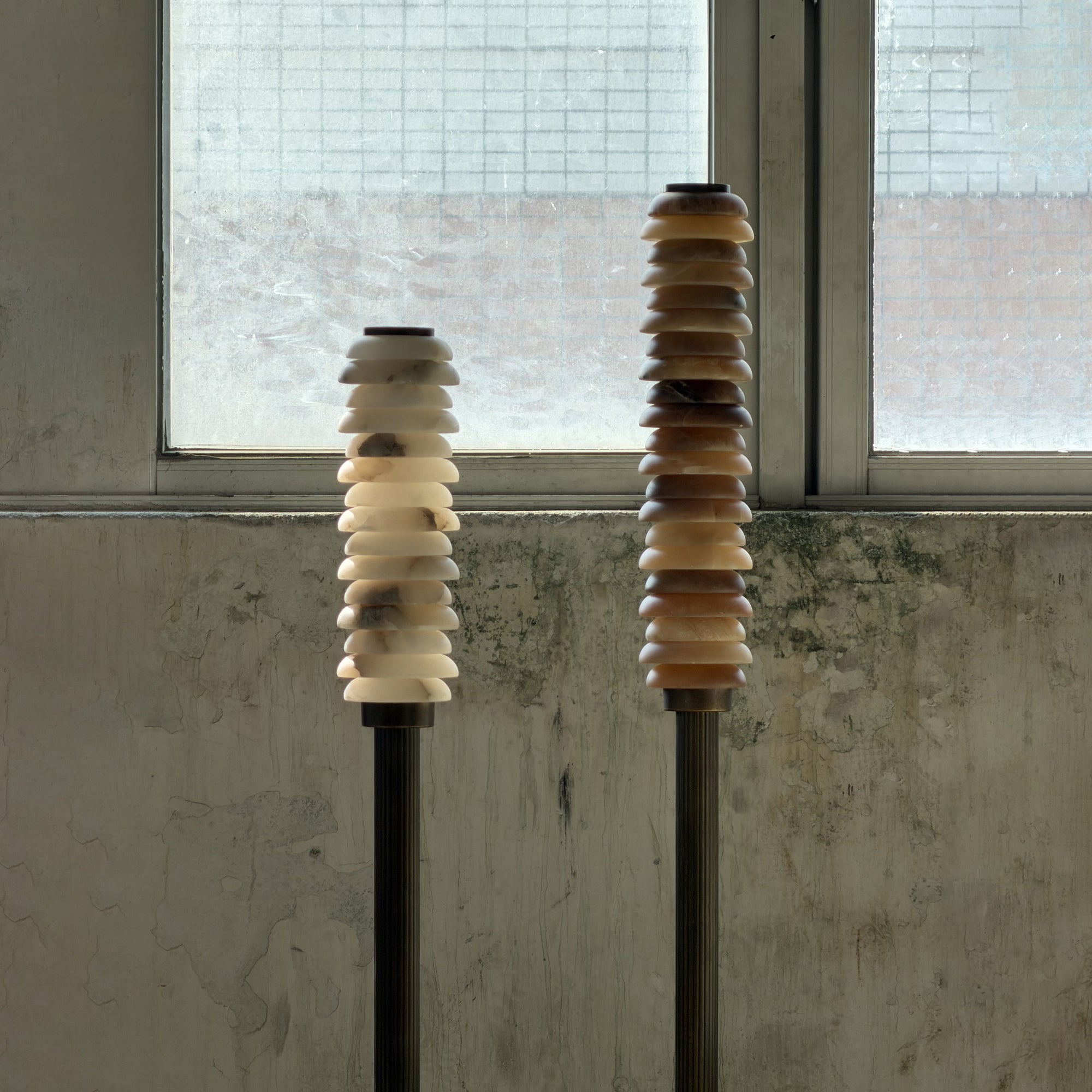 Eiroiella Alabaster Floor Lamp