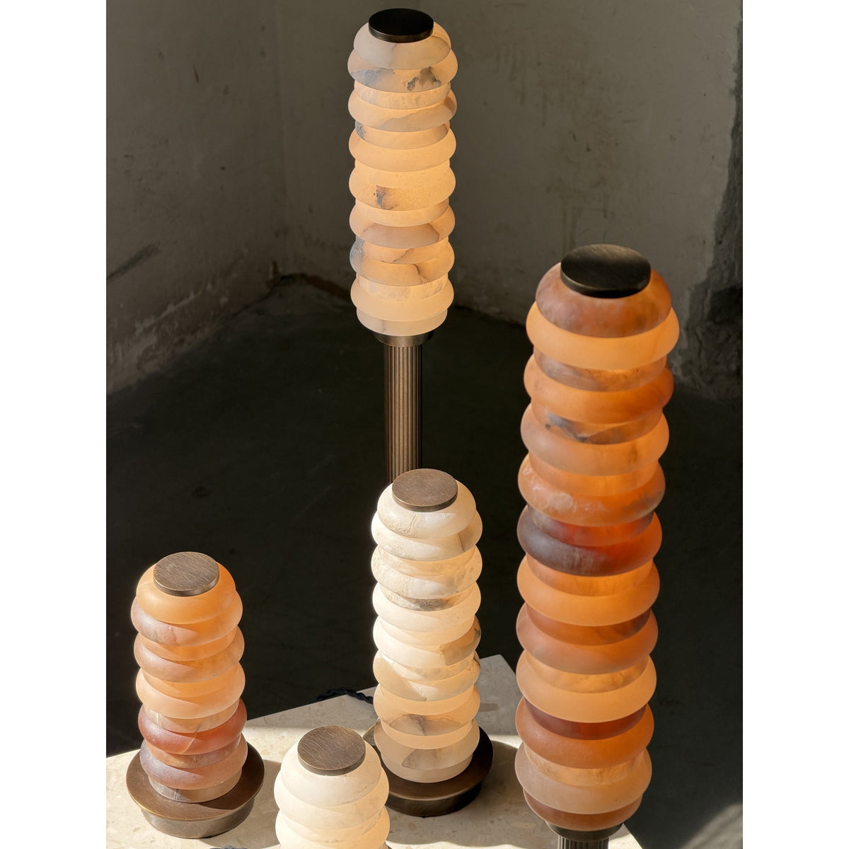 Eiroiella Alabaster Floor Lamp