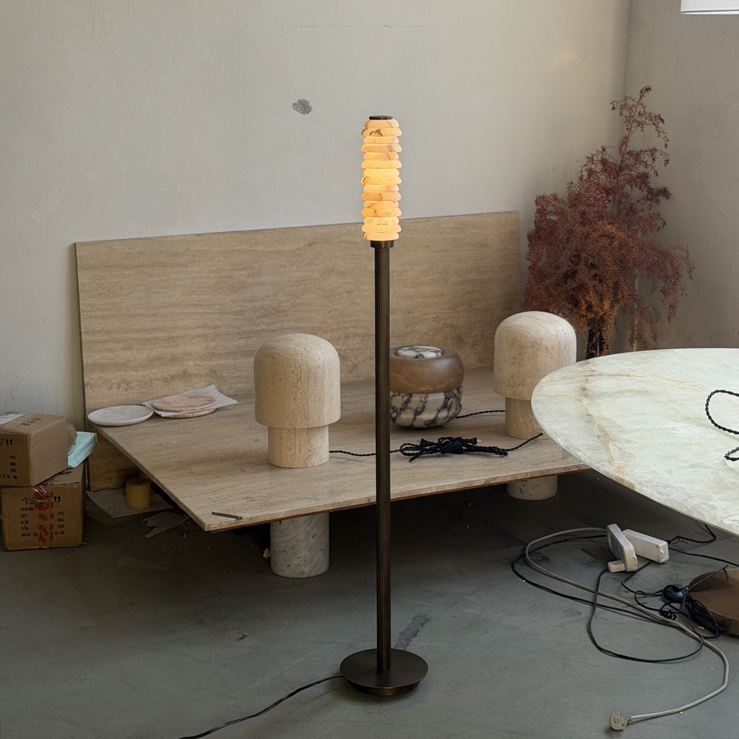 Eiroiella Alabaster Floor Lamp