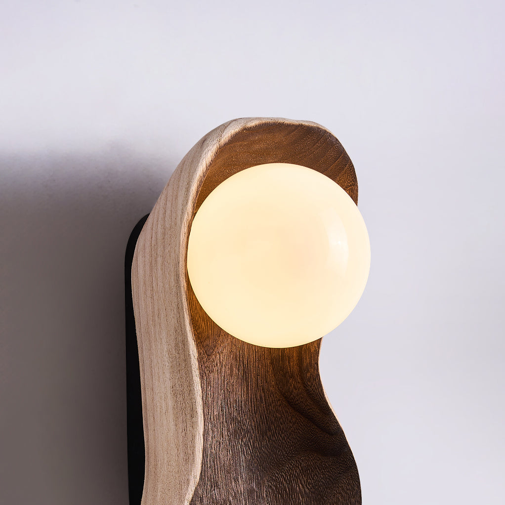Renineria Wall Lamp