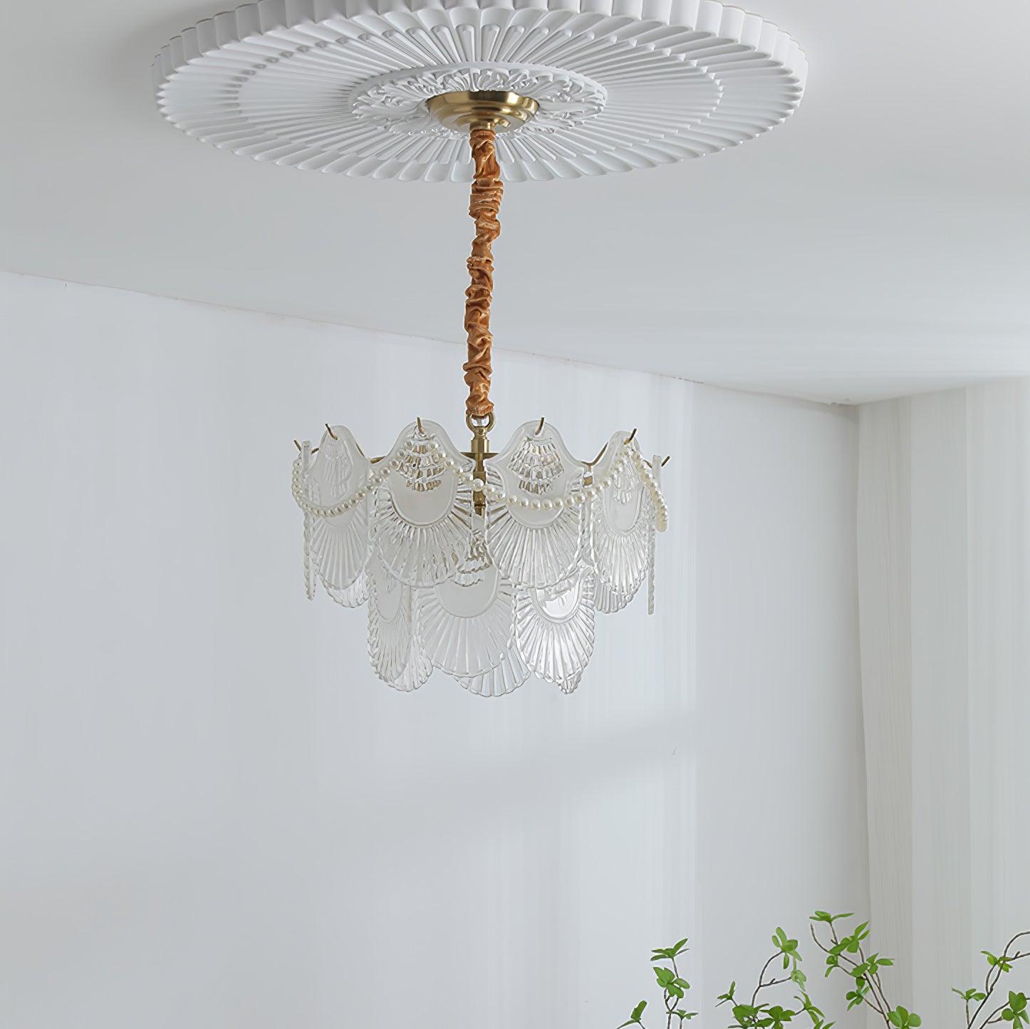Liorelelle Chandelier Pearl Glass Shell