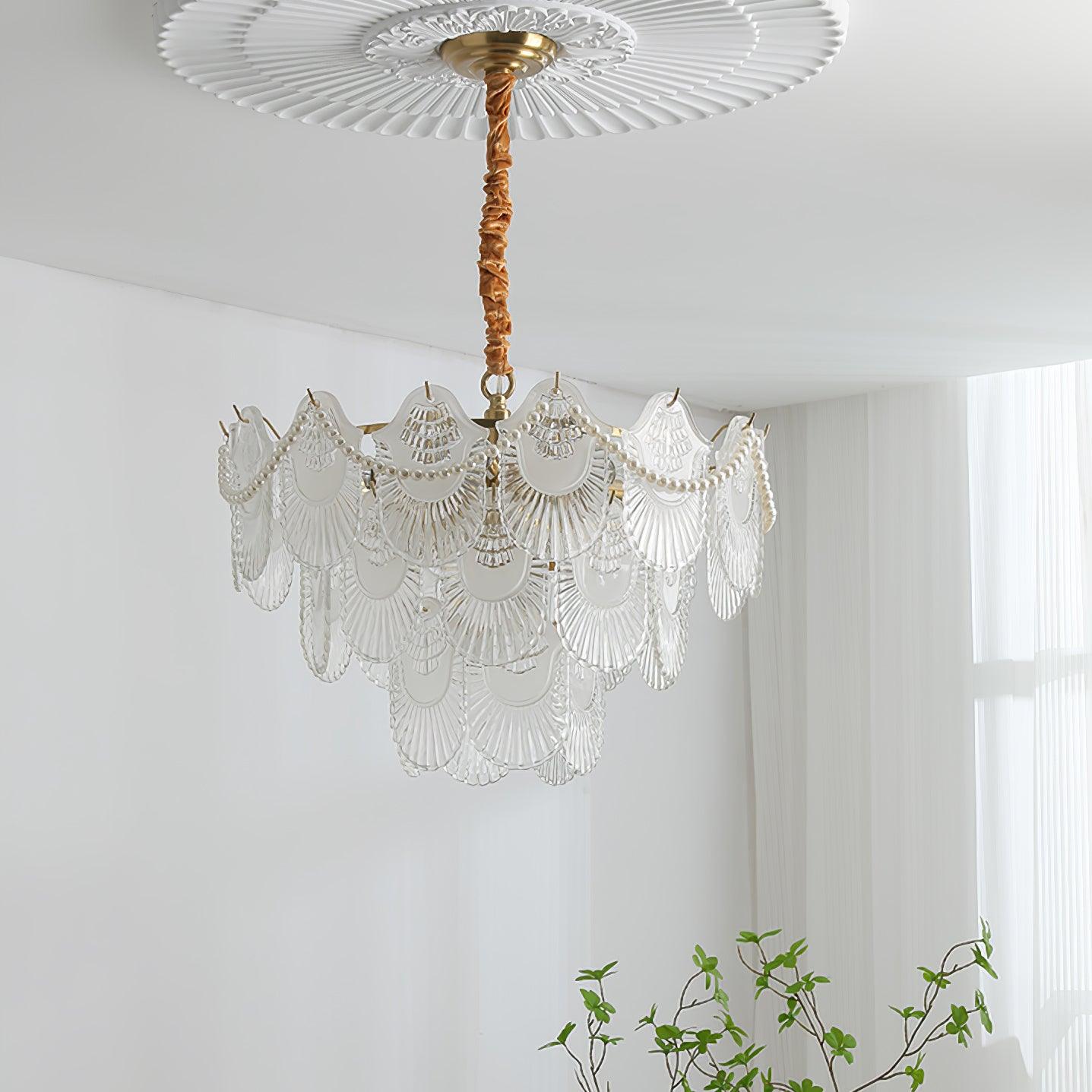 Liorelelle Chandelier Pearl Glass Shell