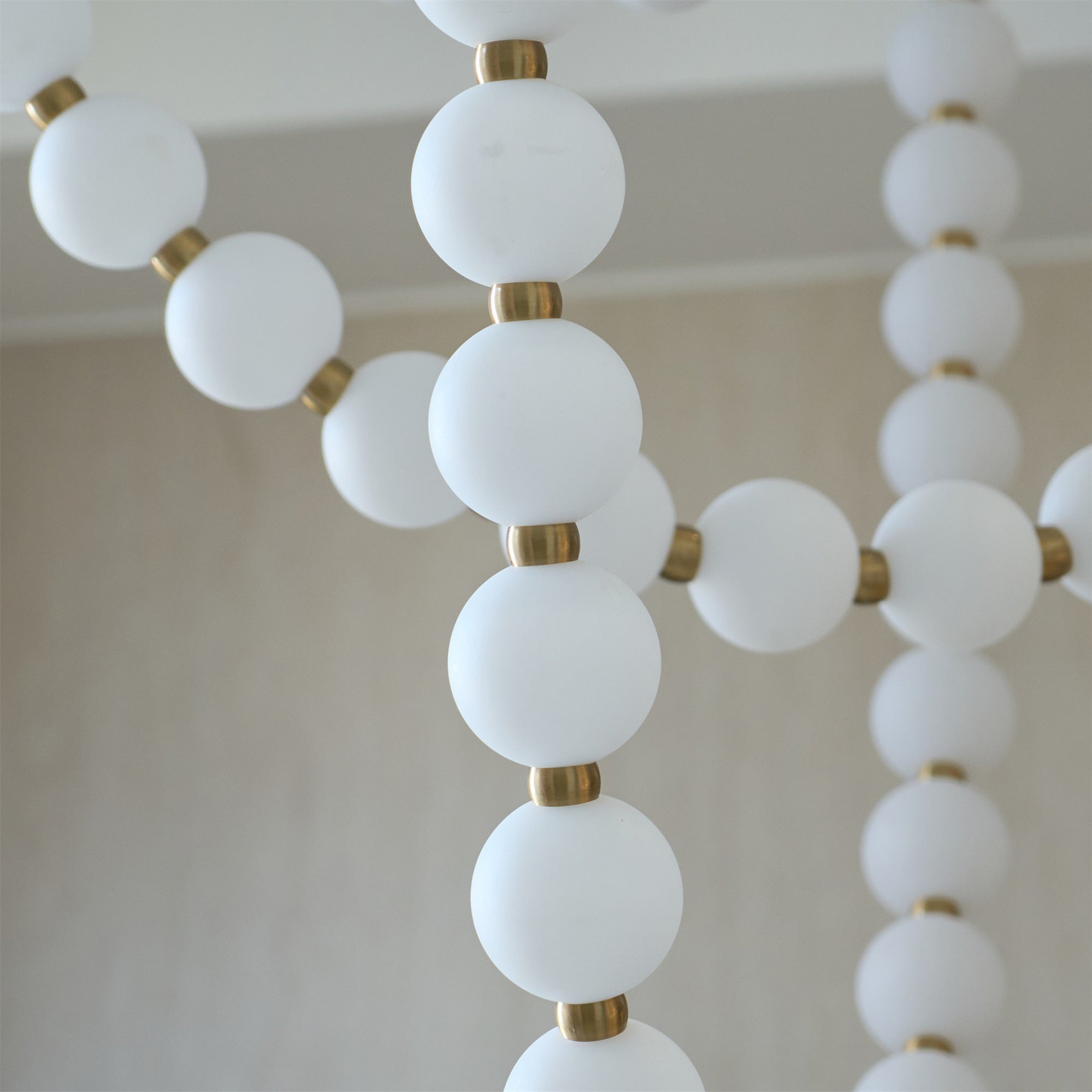 Liorenena Chandelier