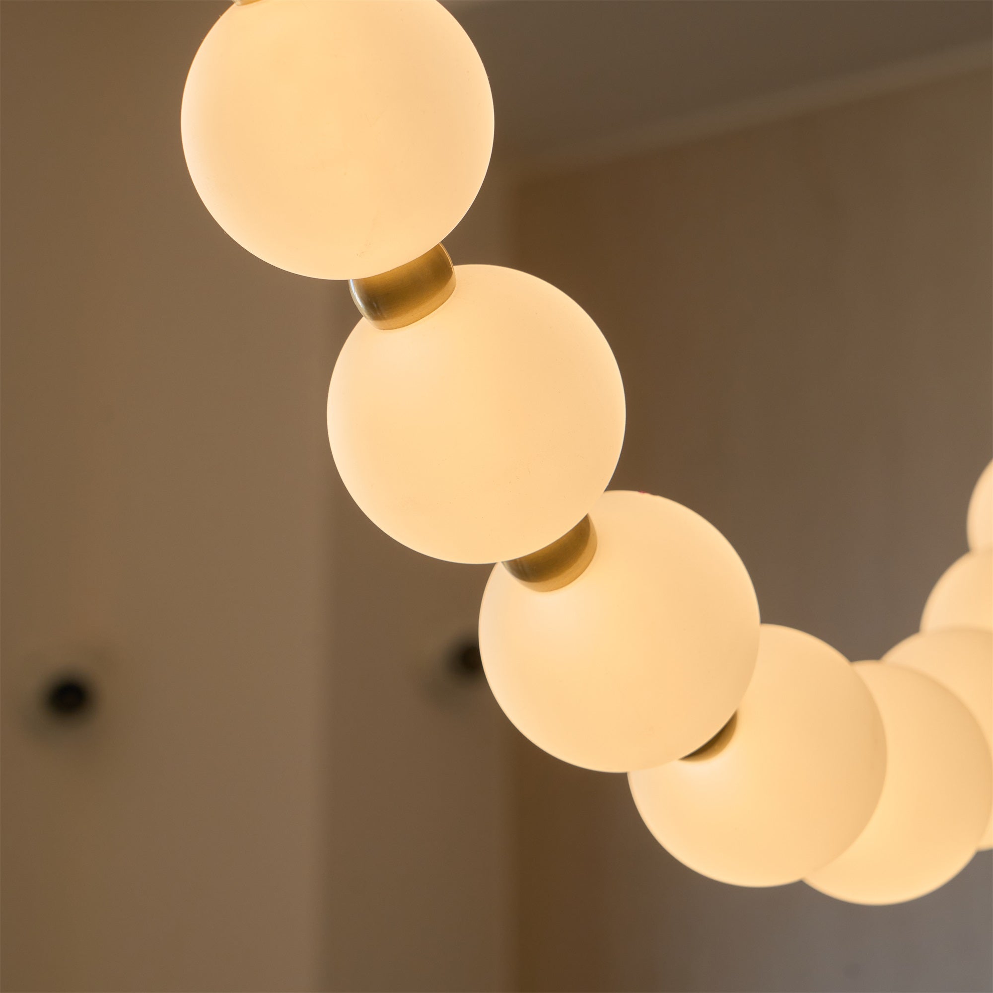 Liorenena Chandelier