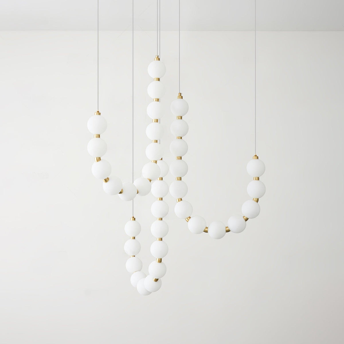 Eamo Modernl Chandelier