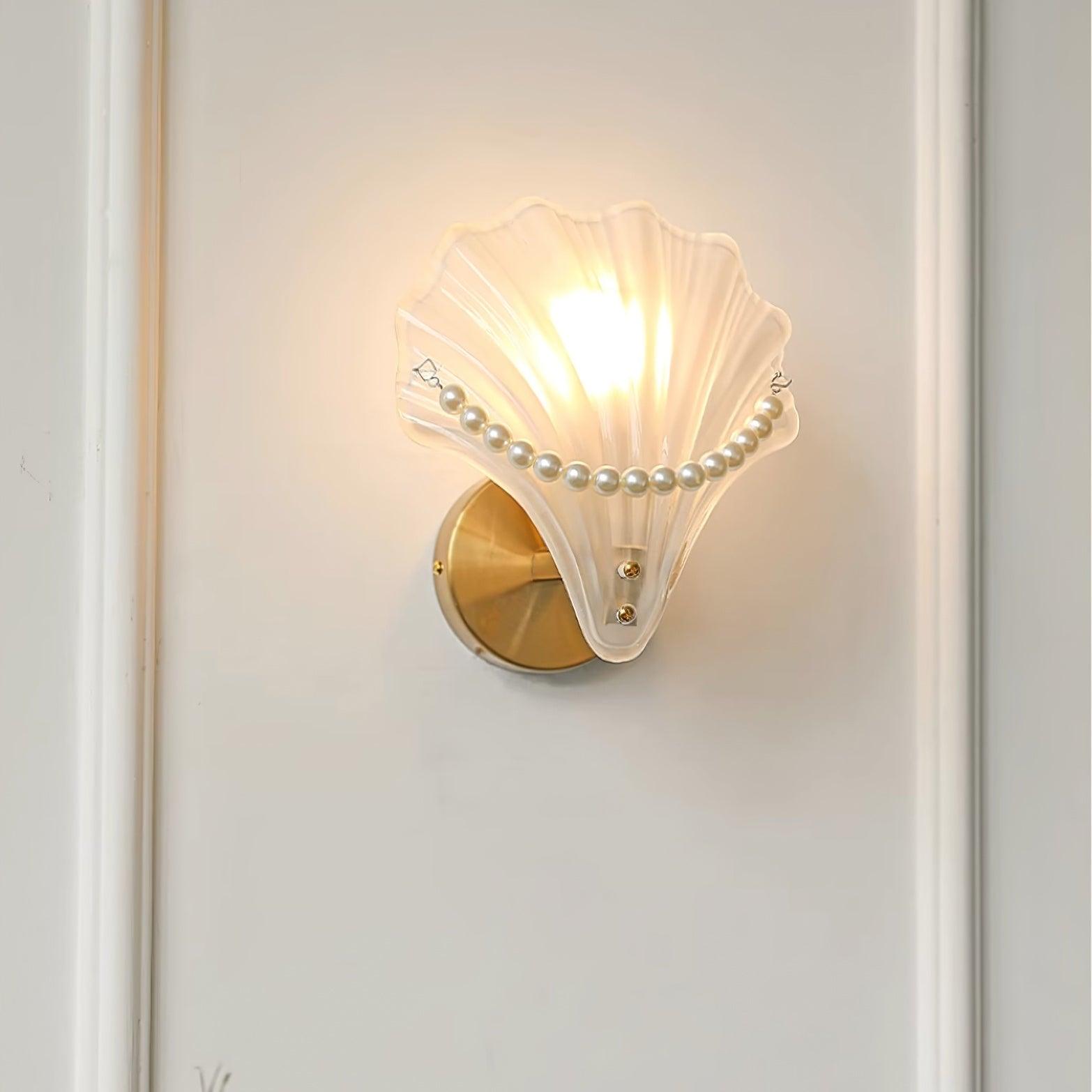 Pearl Wall Lamp Shell Elegant - Neutral Decor