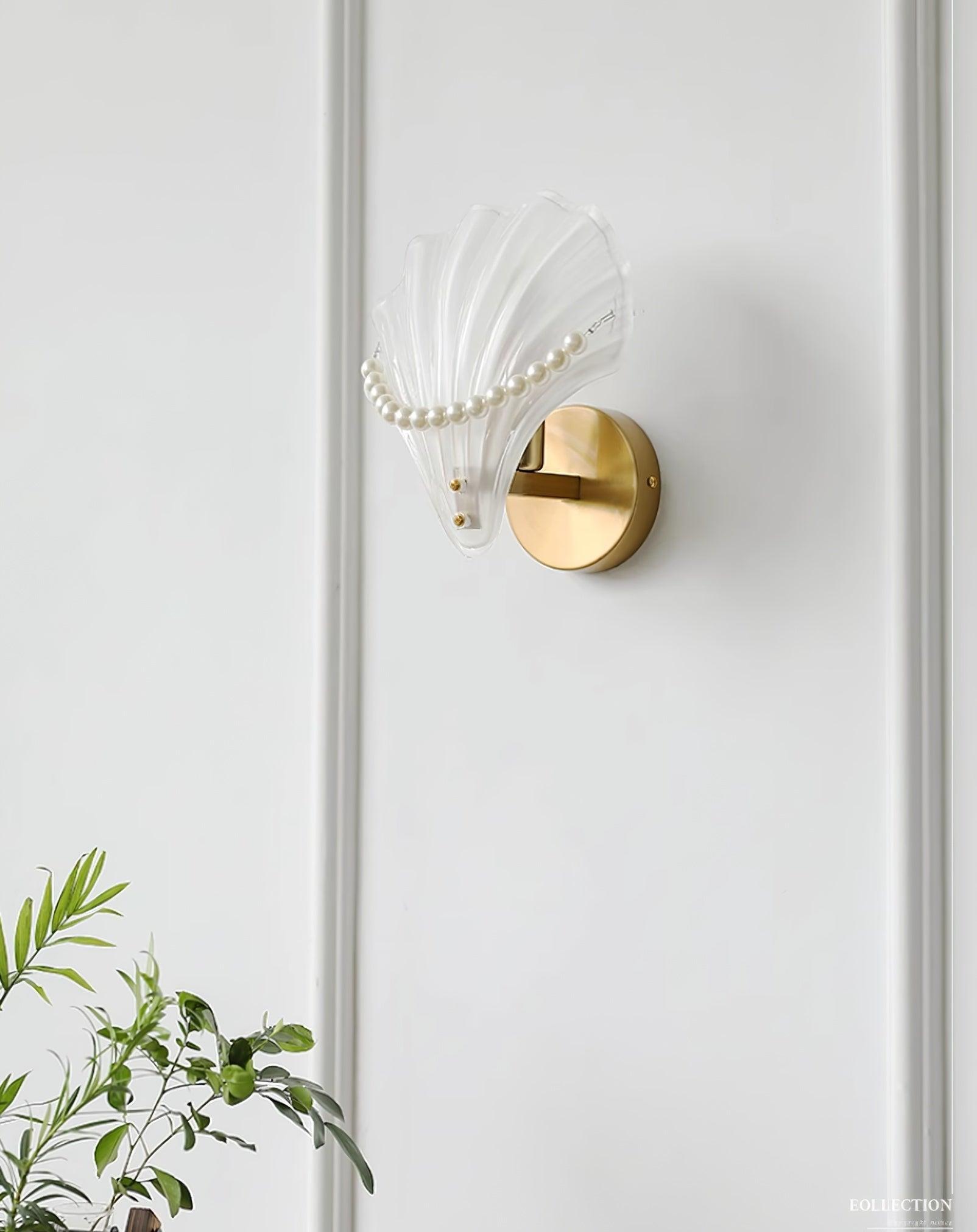 Pearl Wall Lamp Shell Elegant - Neutral Decor