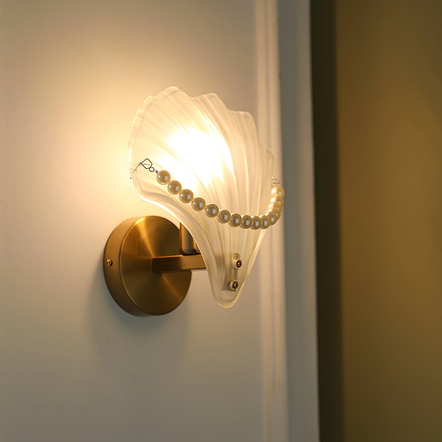 Pearl Wall Lamp Shell Elegant - Neutral Decor