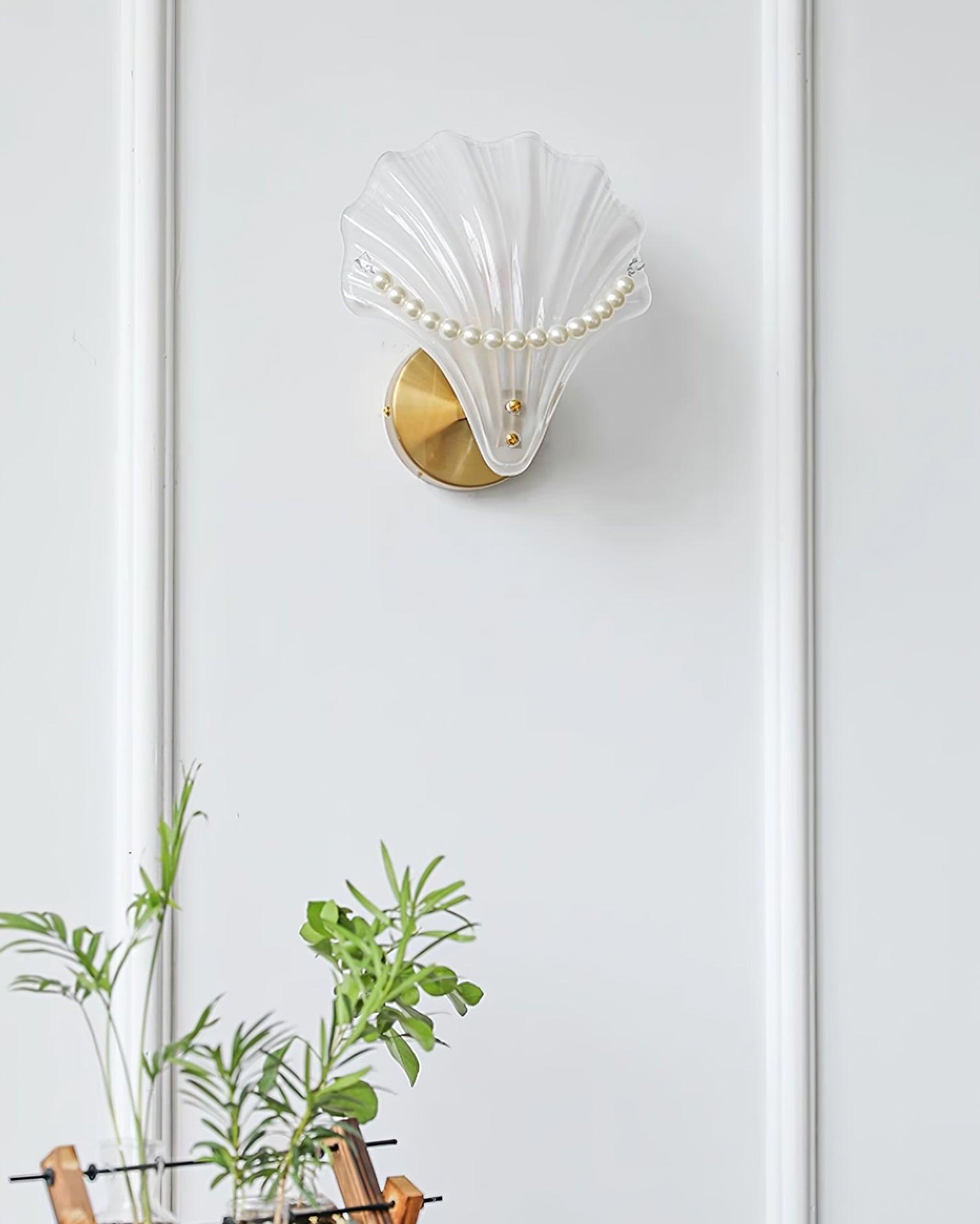 Pearl Wall Lamp Shell Elegant - Neutral Decor