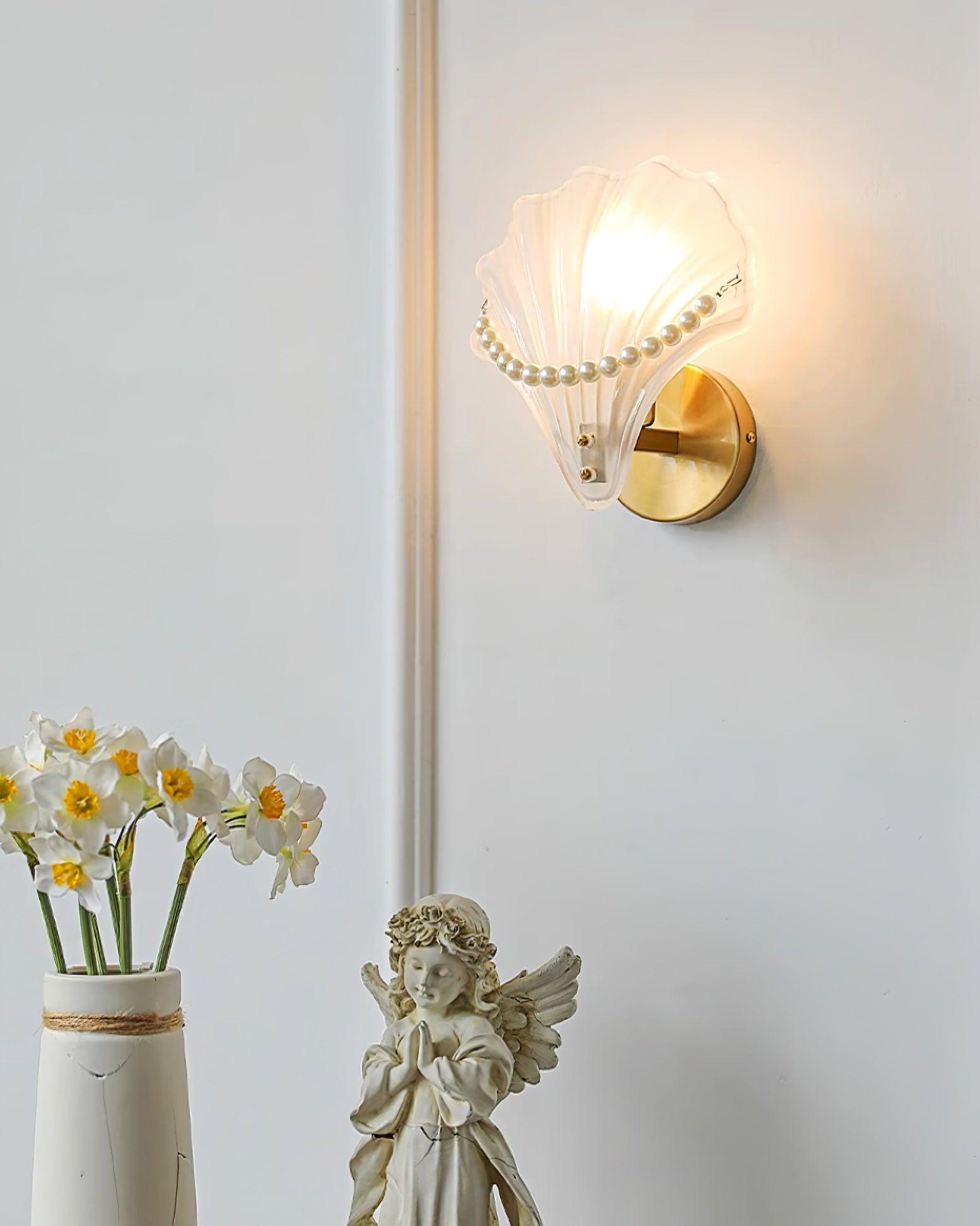 Pearl Wall Lamp Shell Elegant - Neutral Decor