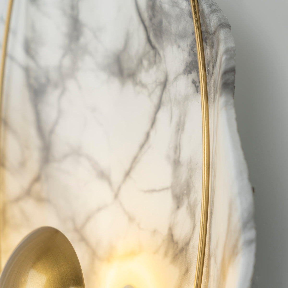 Vethaora Premium Nordic Art Pearl Resin Wall Lamp