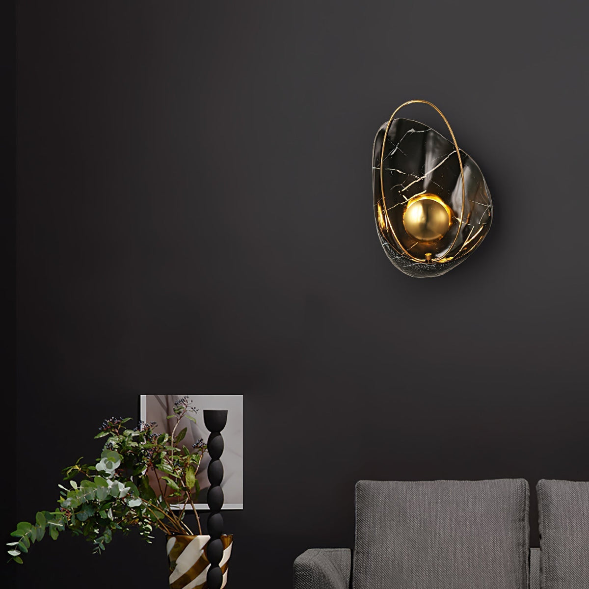 Vethaora Premium Nordic Art Pearl Resin Wall Lamp