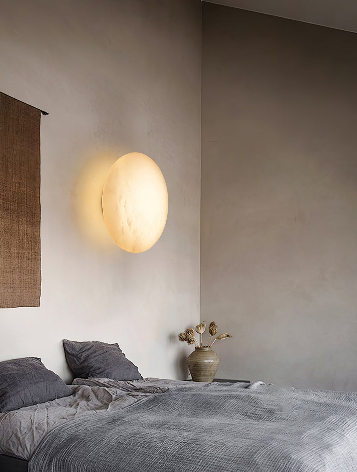 Eurthais Minimalist Alabaster Wall Light