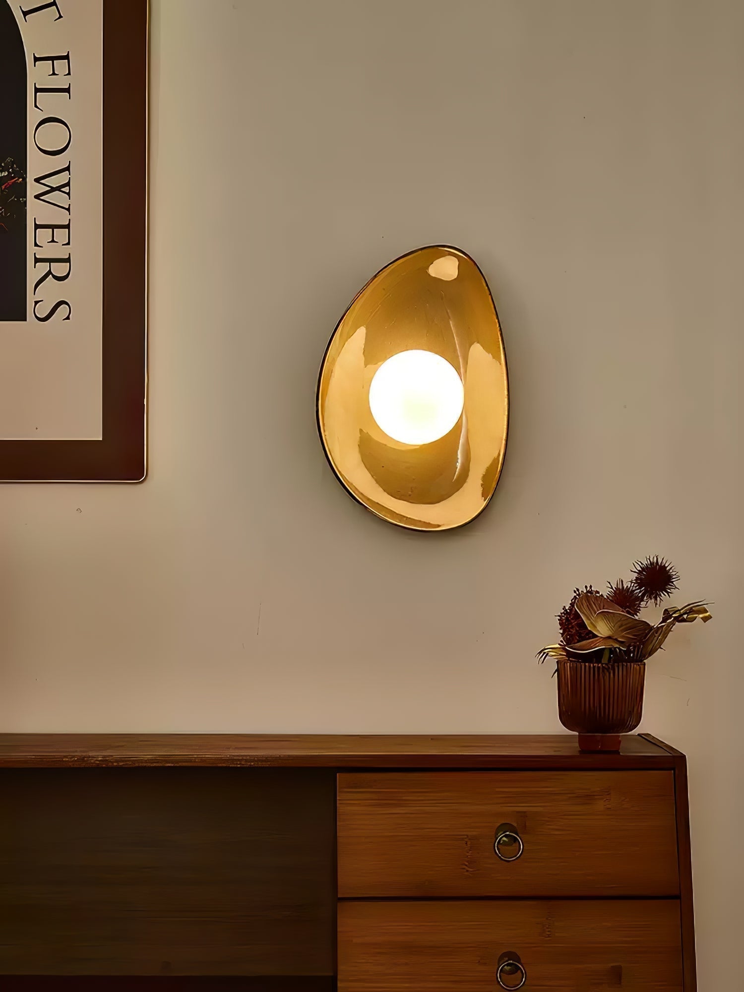 Ertalila Elegance Pebble Disc Ceramics Wall Light
