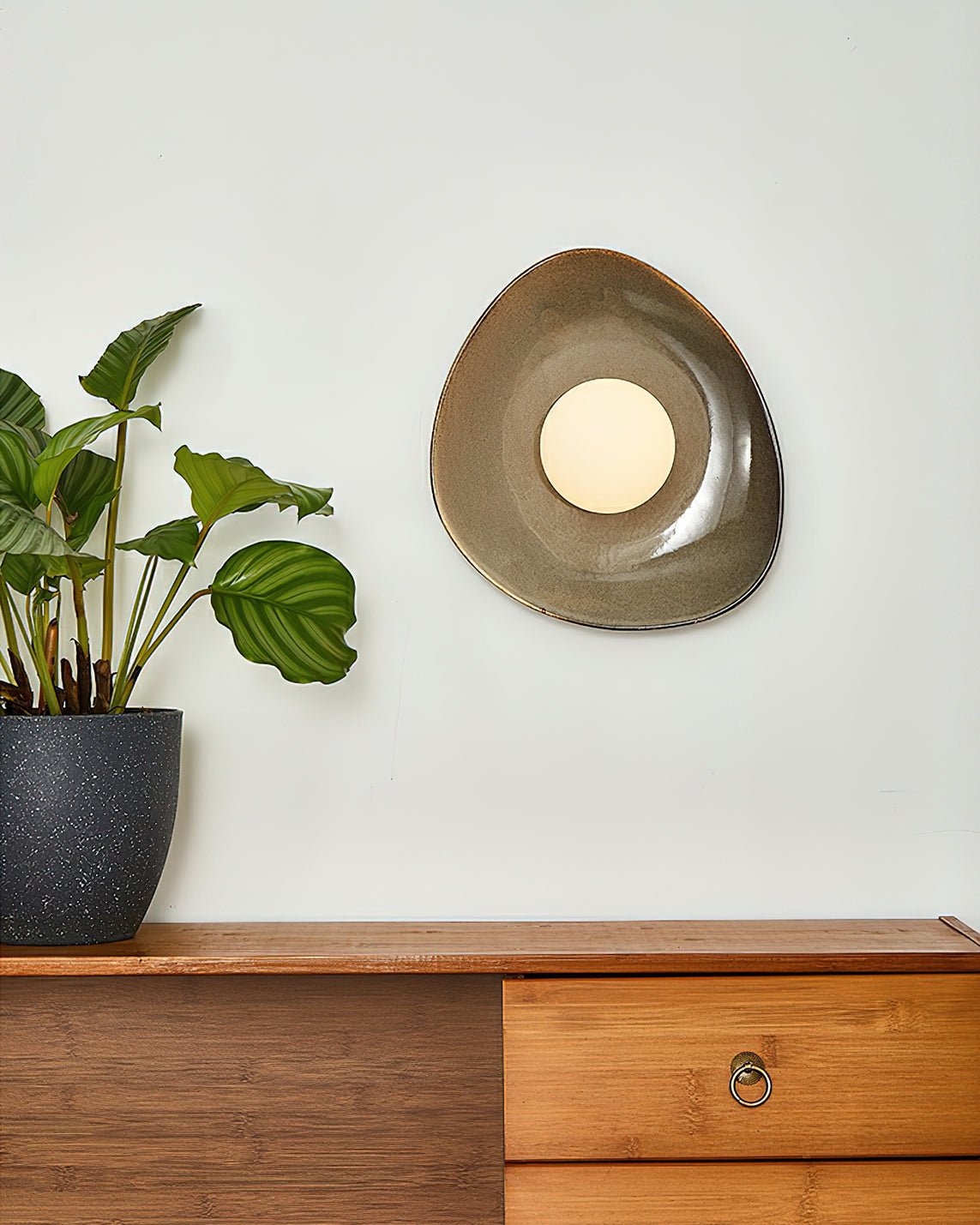 Ertalila Elegance Pebble Disc Ceramics Wall Light