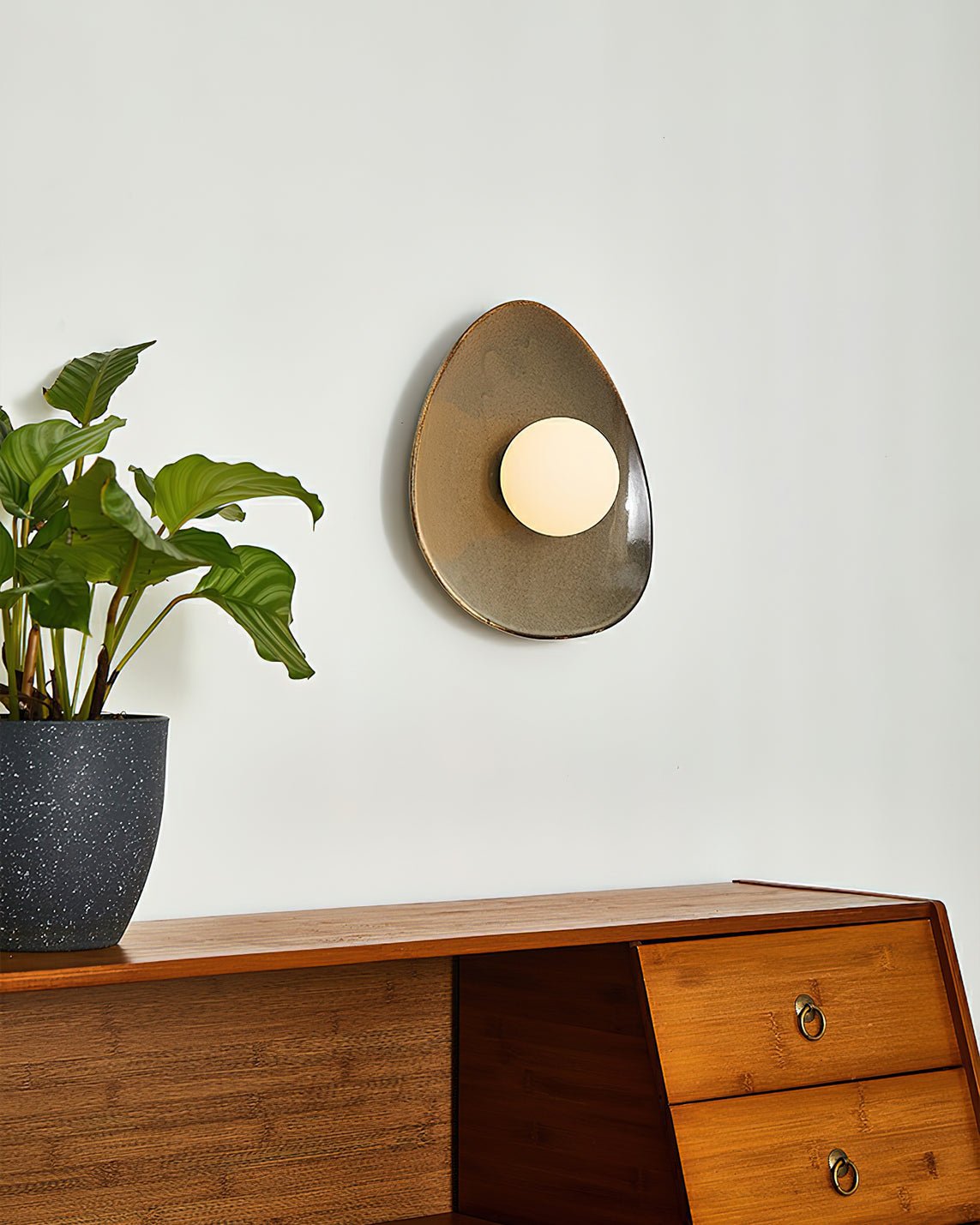 Ertalila Elegance Pebble Disc Ceramics Wall Light