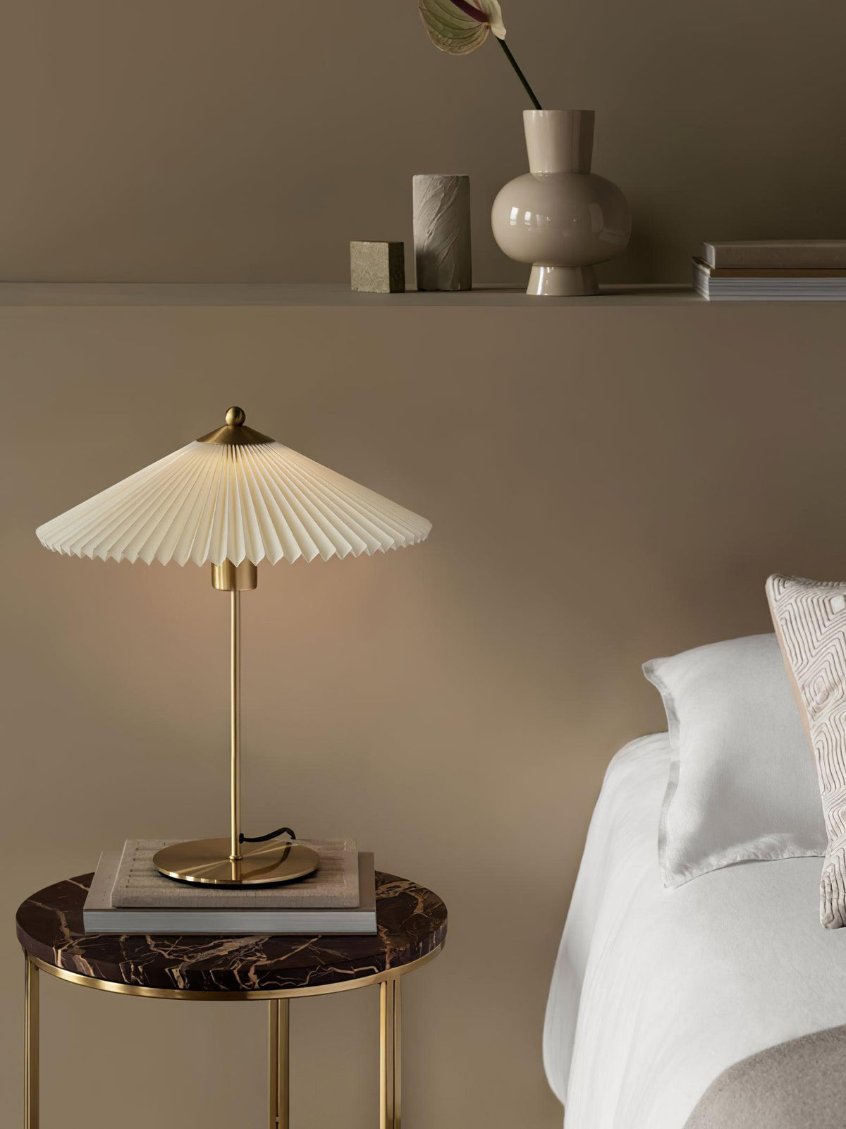 Camirir Pleated Umbrella Table Lamp