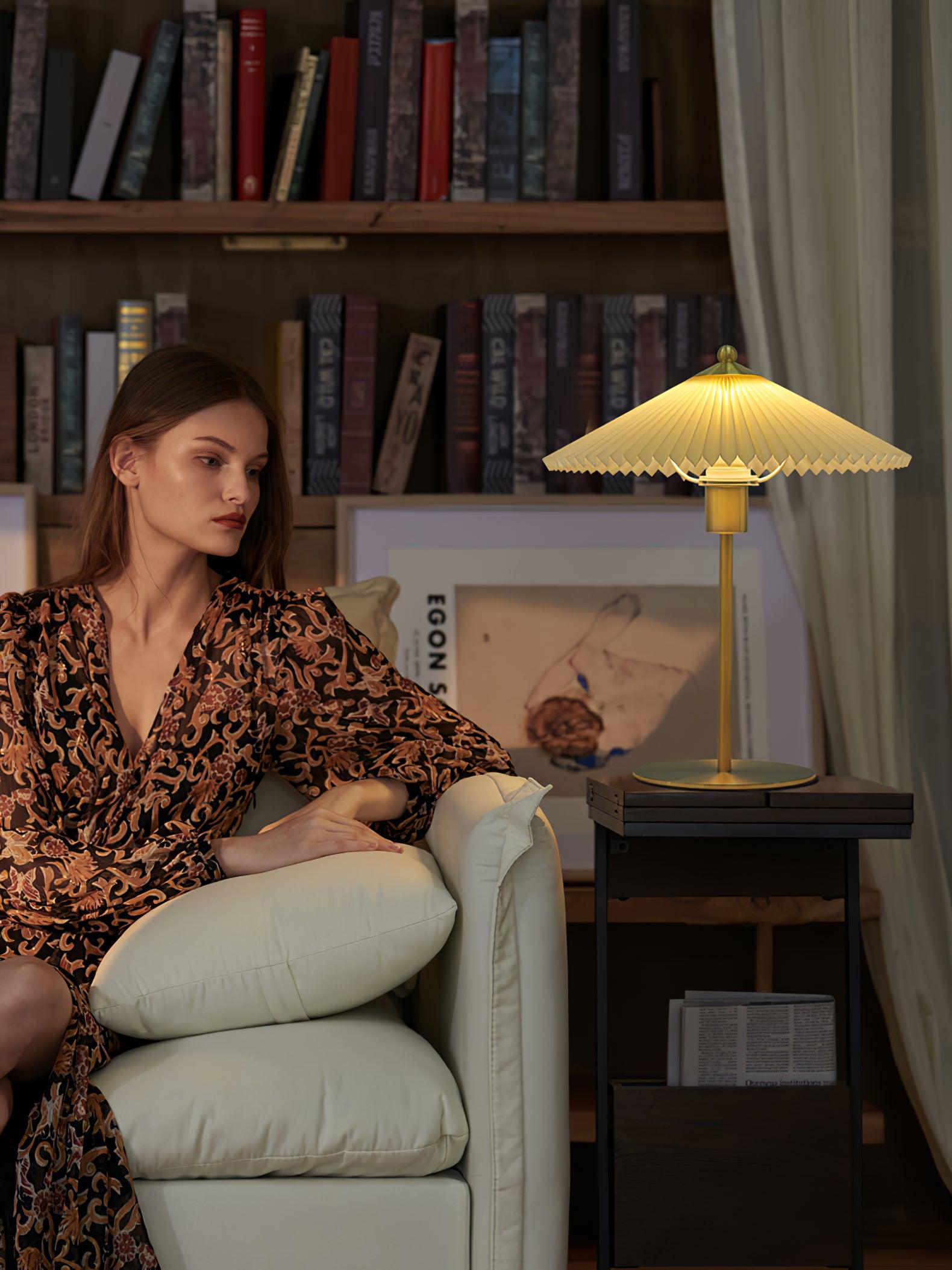 Camirir Pleated Umbrella Table Lamp