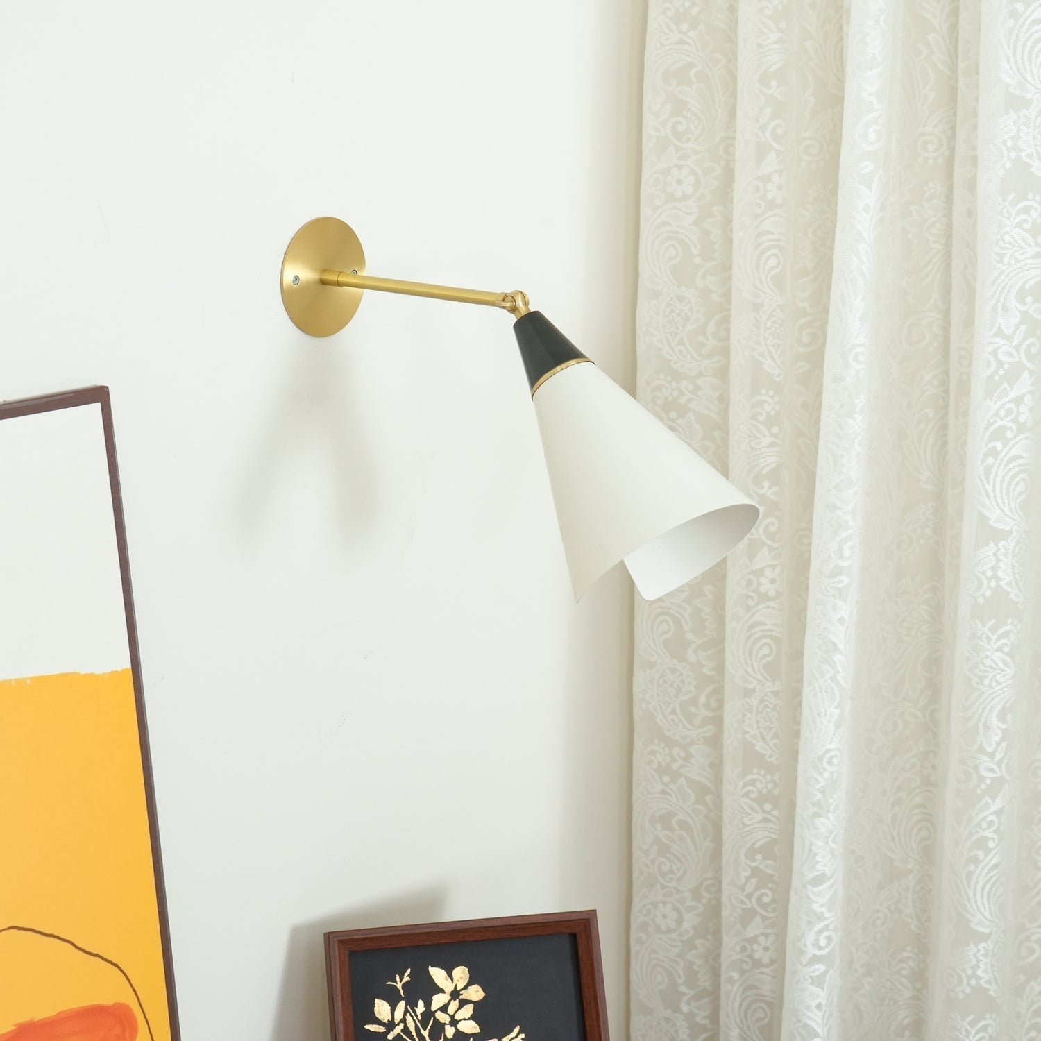 Miraenne Wall Lamp