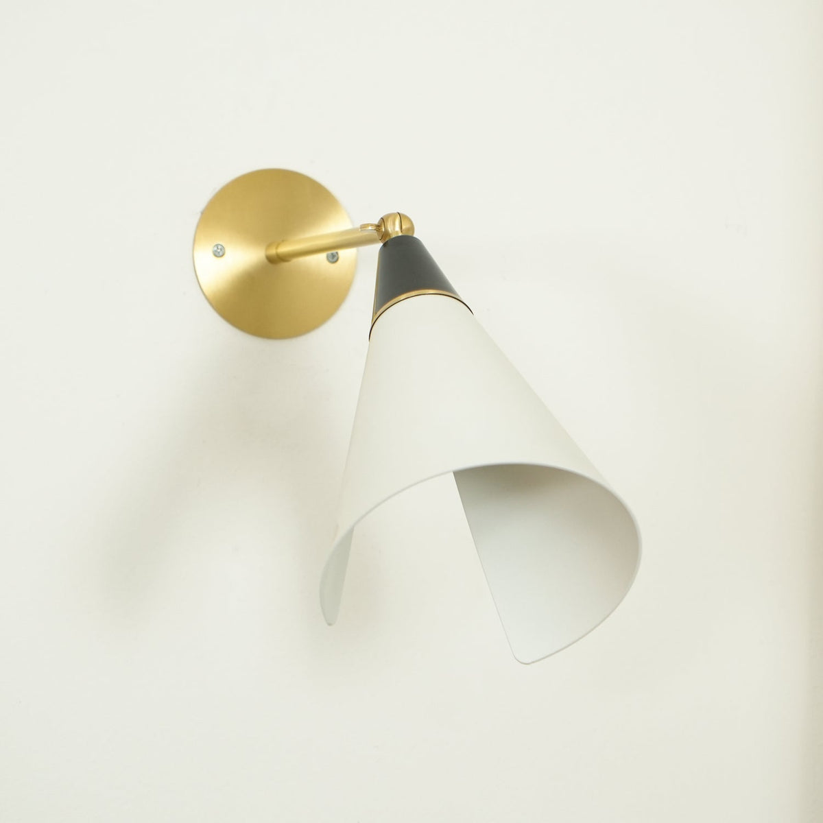 Miraenne Wall Lamp