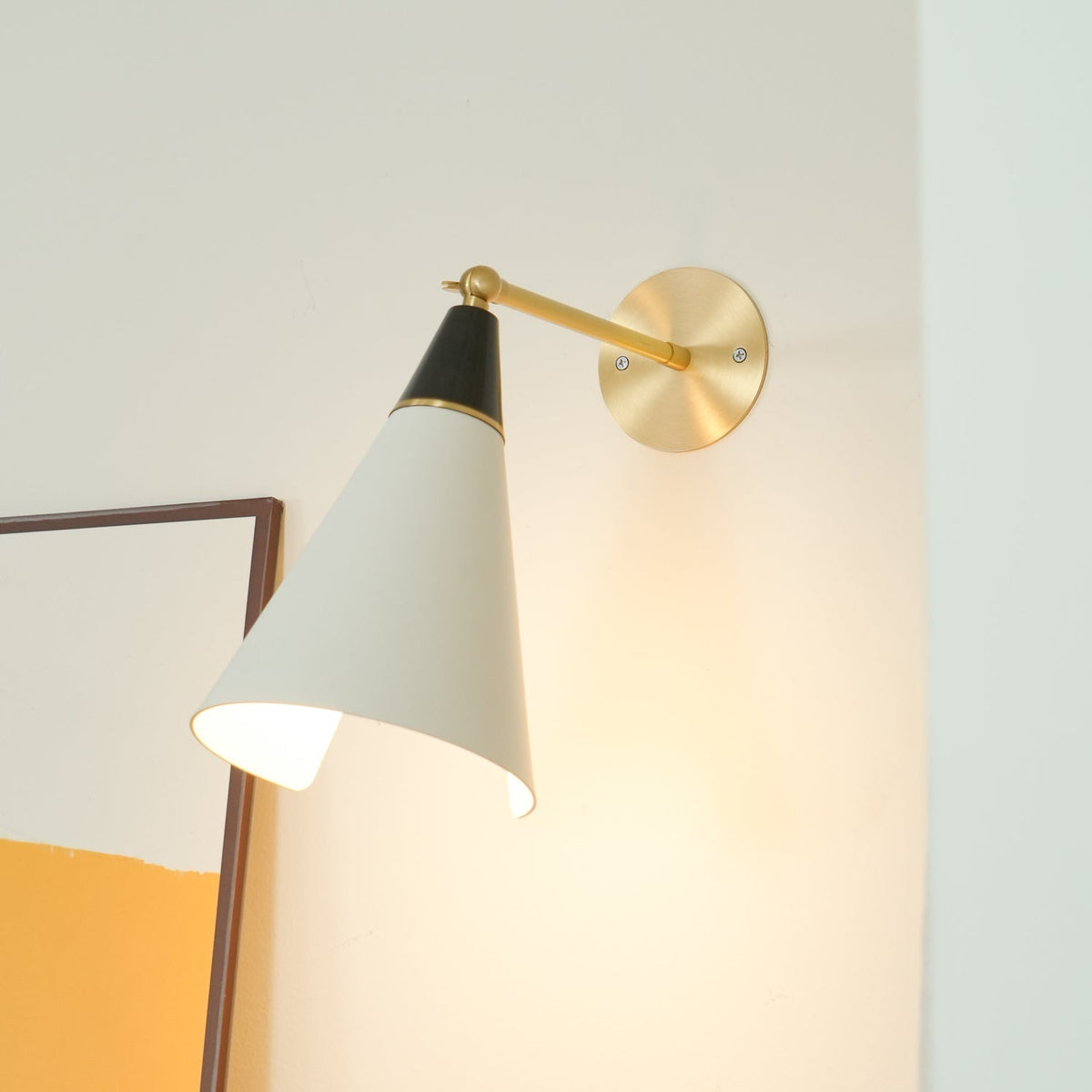 Miraenne Wall Lamp