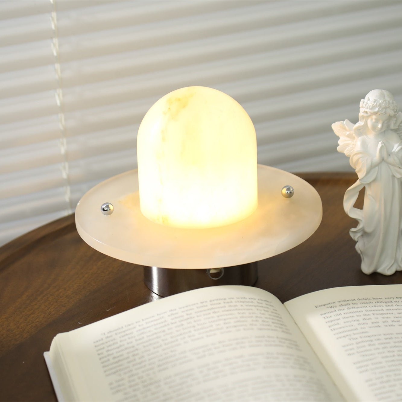 Dyxlen Table Lamp