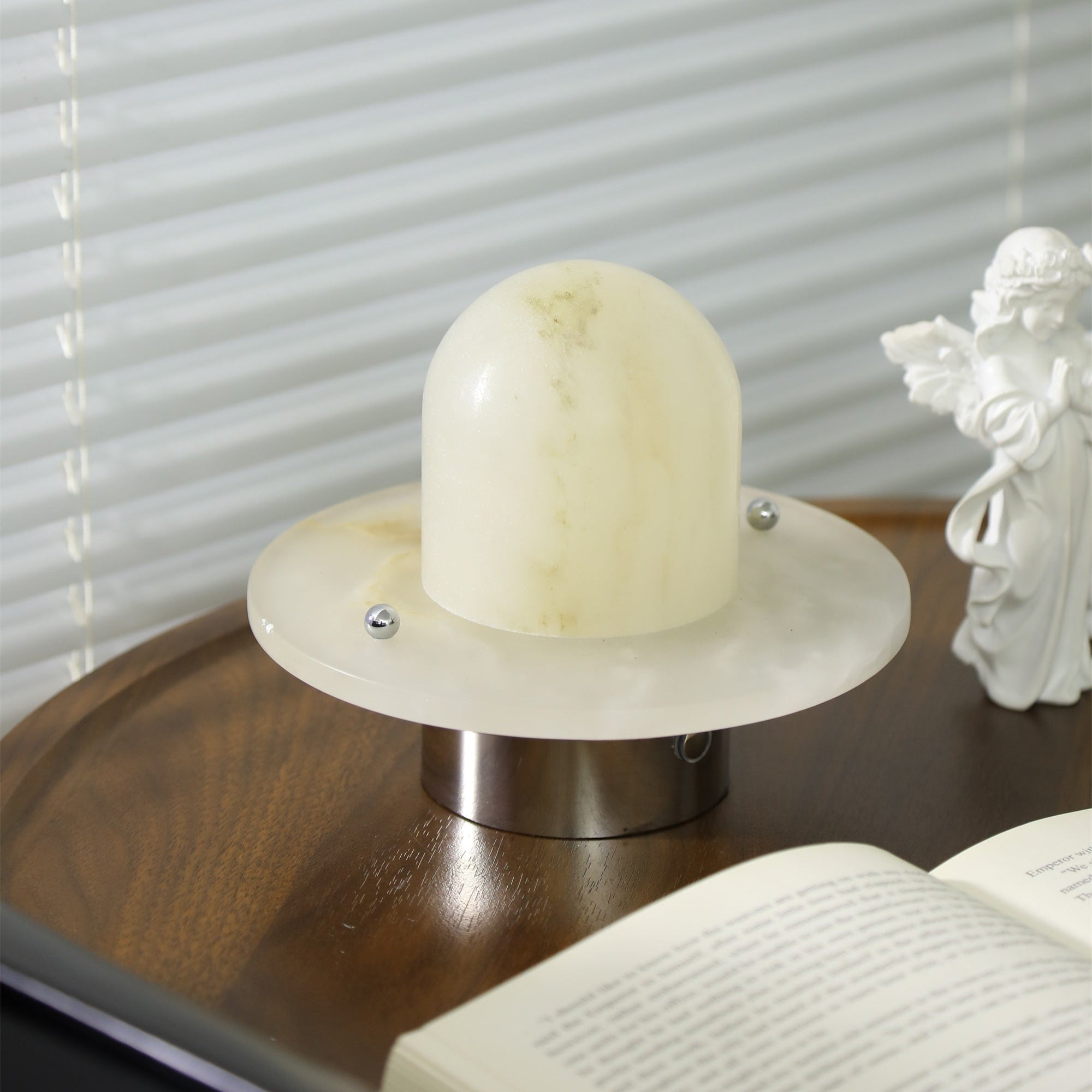Dyxlen Table Lamp