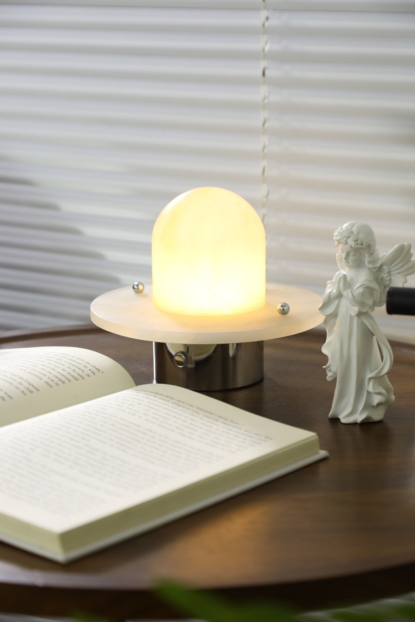 Dyxlen Table Lamp