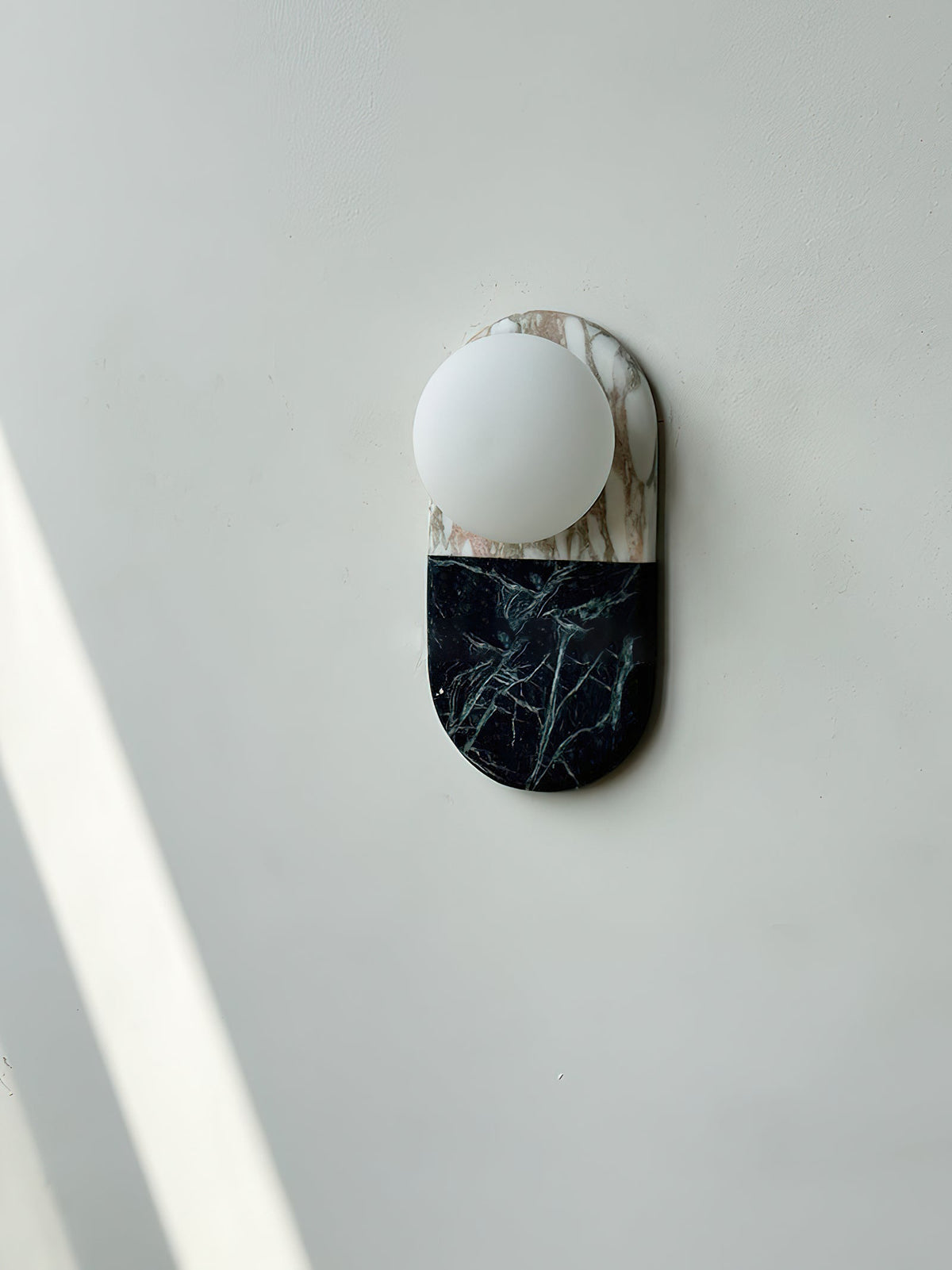 Reniette Wall Lamp