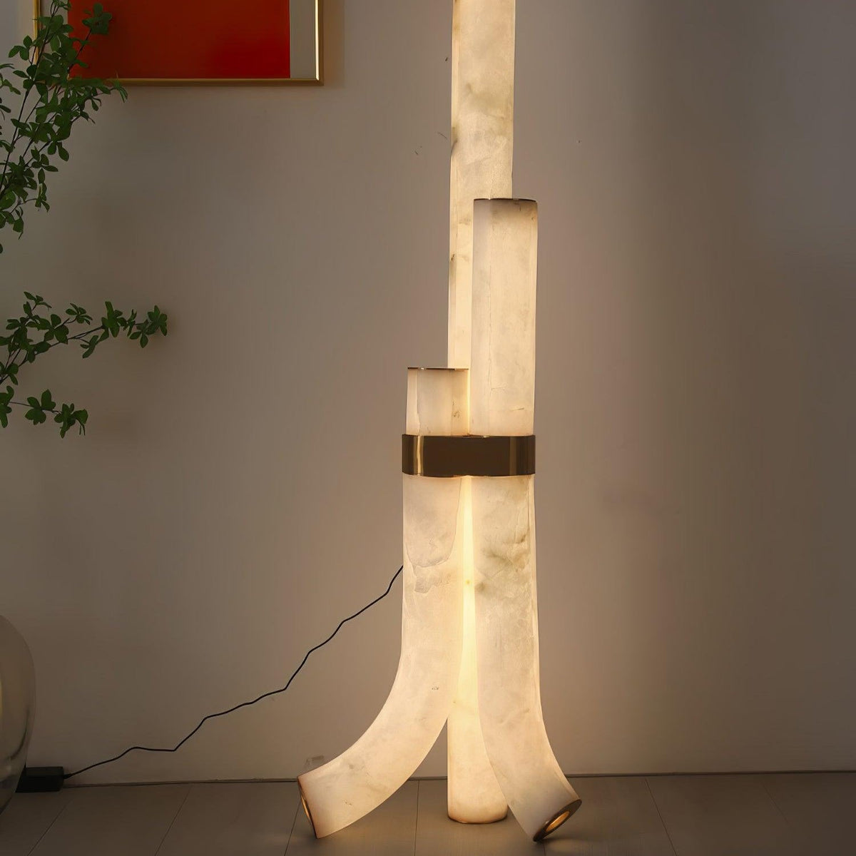 Nivoena Alabaster Floor Lamp