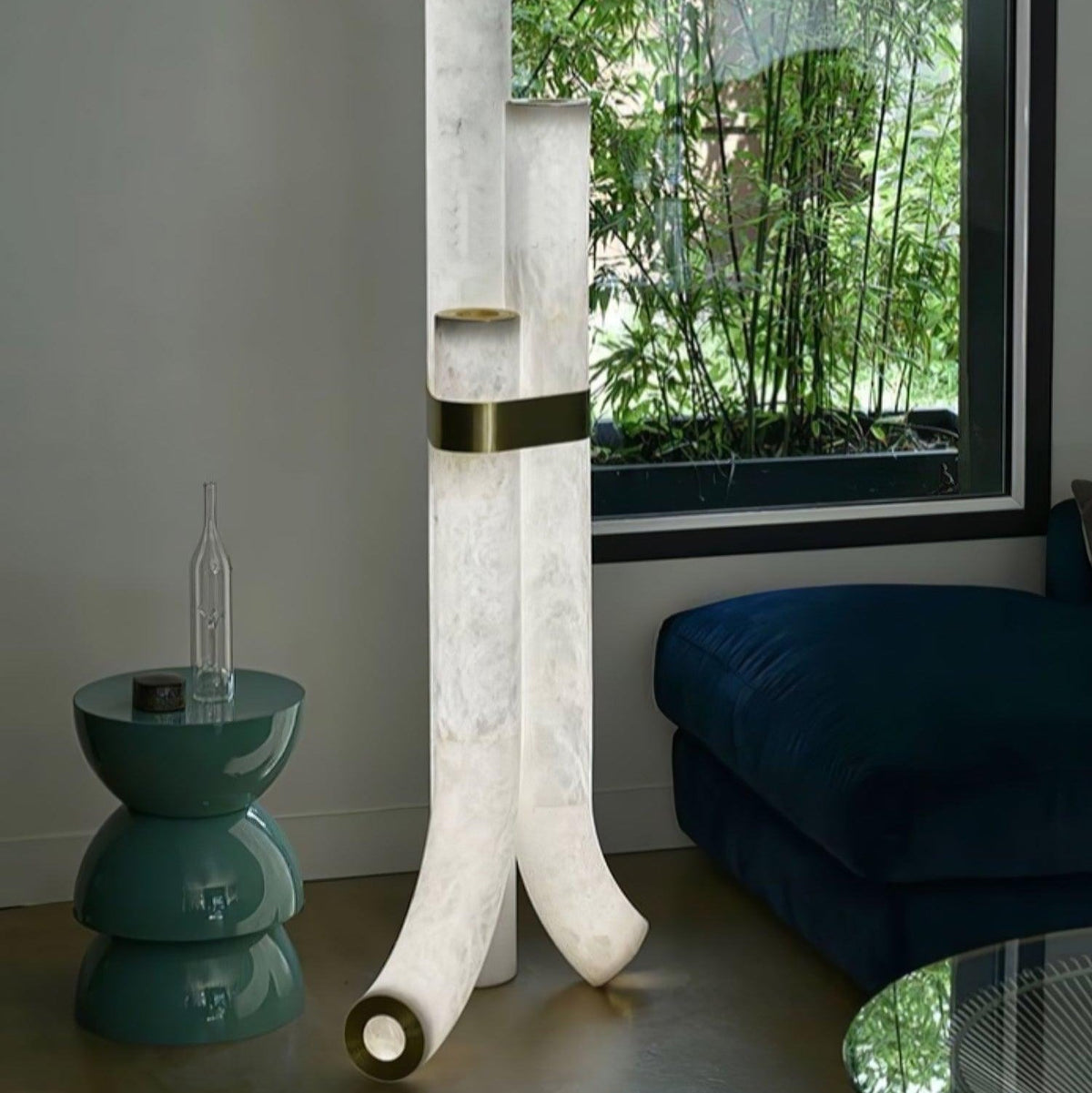 Nivoena Alabaster Floor Lamp