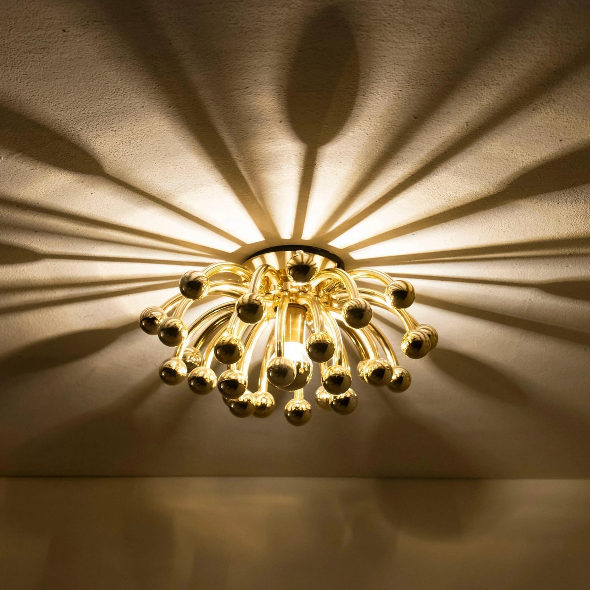 Solaryn Wall Light