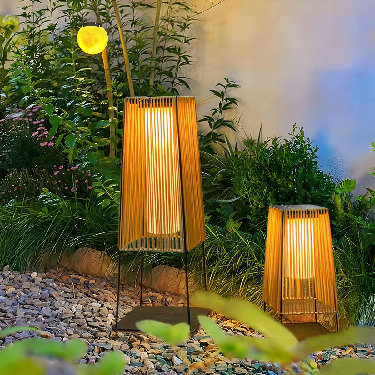 Aru Modern Outdoor Light