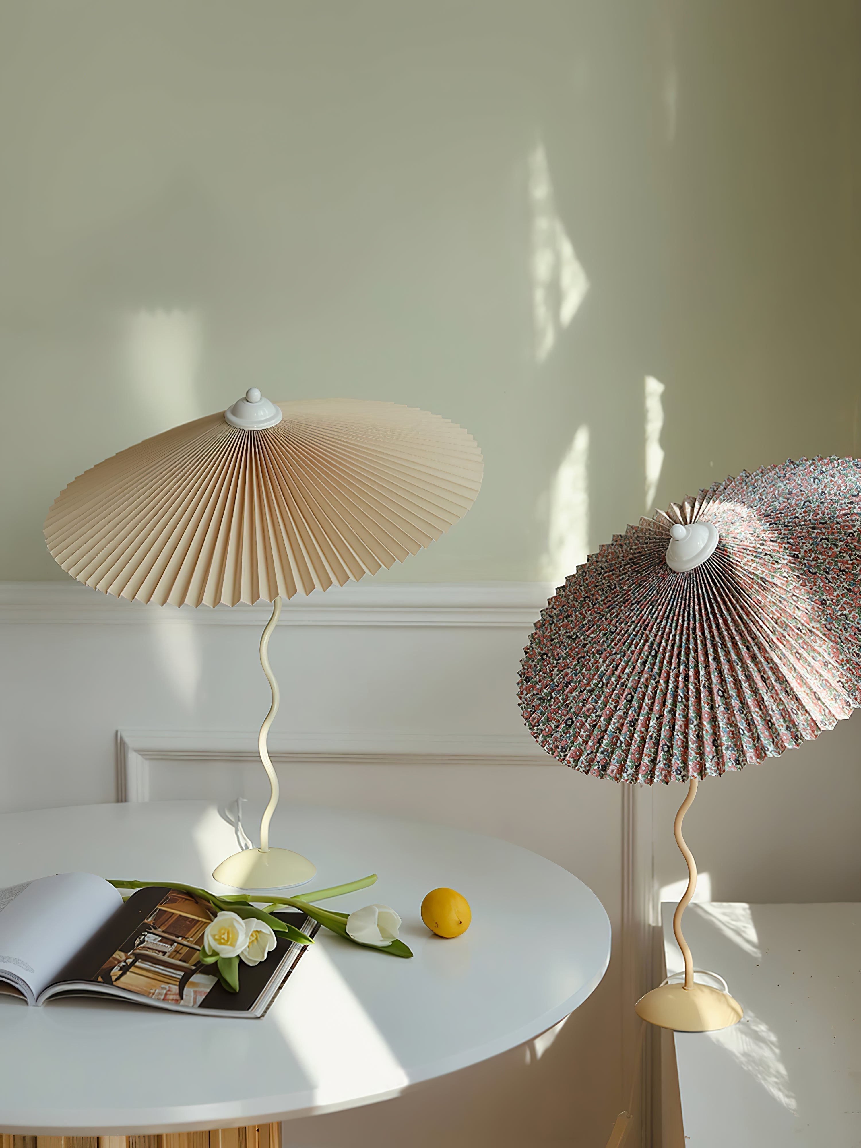 Krenis Fabric Artistic Table Lamp