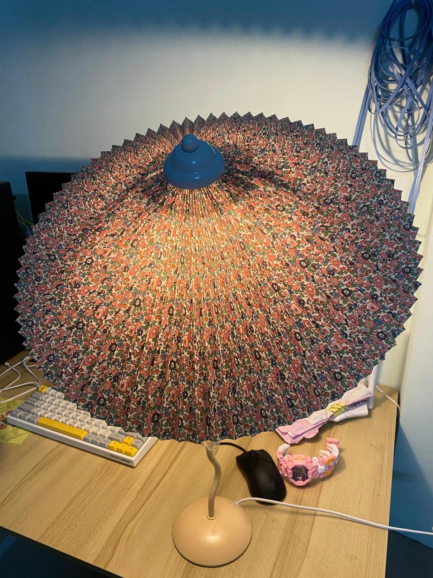 Krenis Fabric Artistic Table Lamp