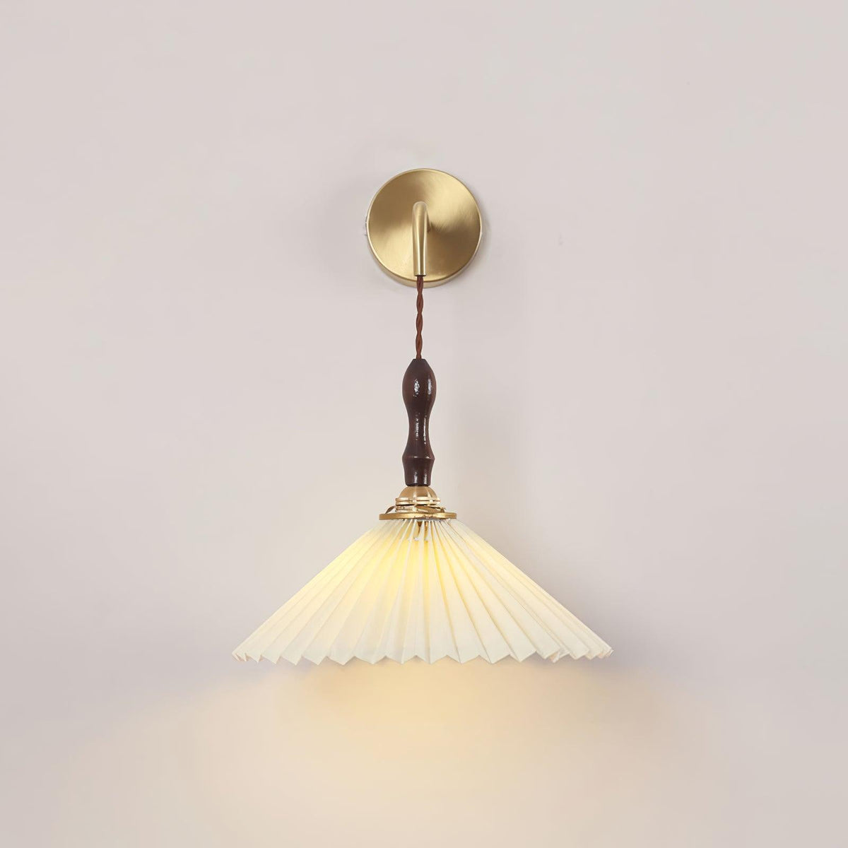 Mordan Premium	Elegance Pleated Walnut Wooden Wall Lamp