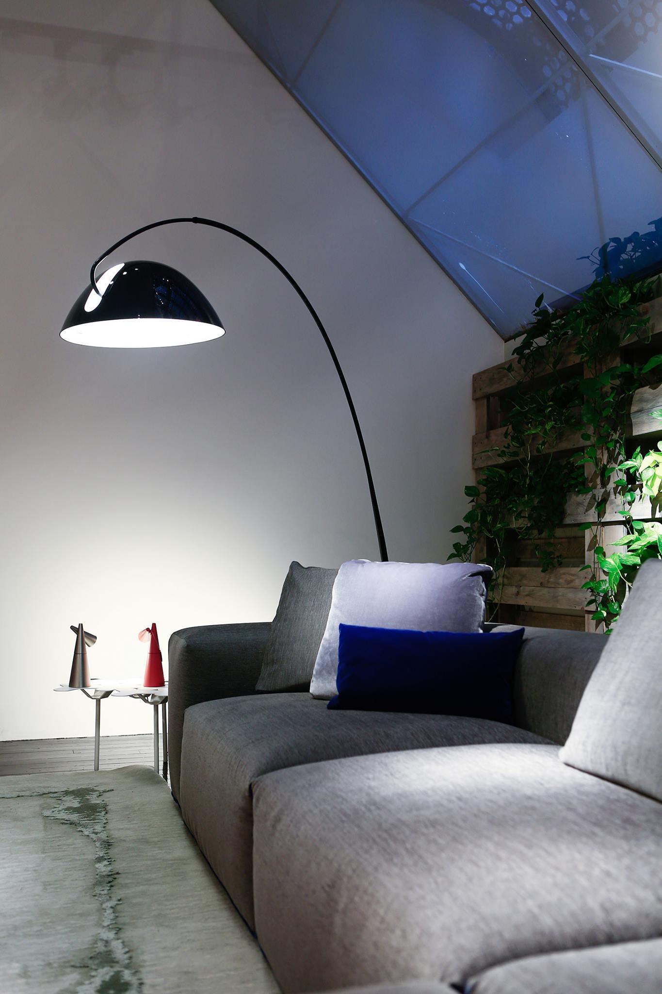 Patricia Modern Floor Lamp