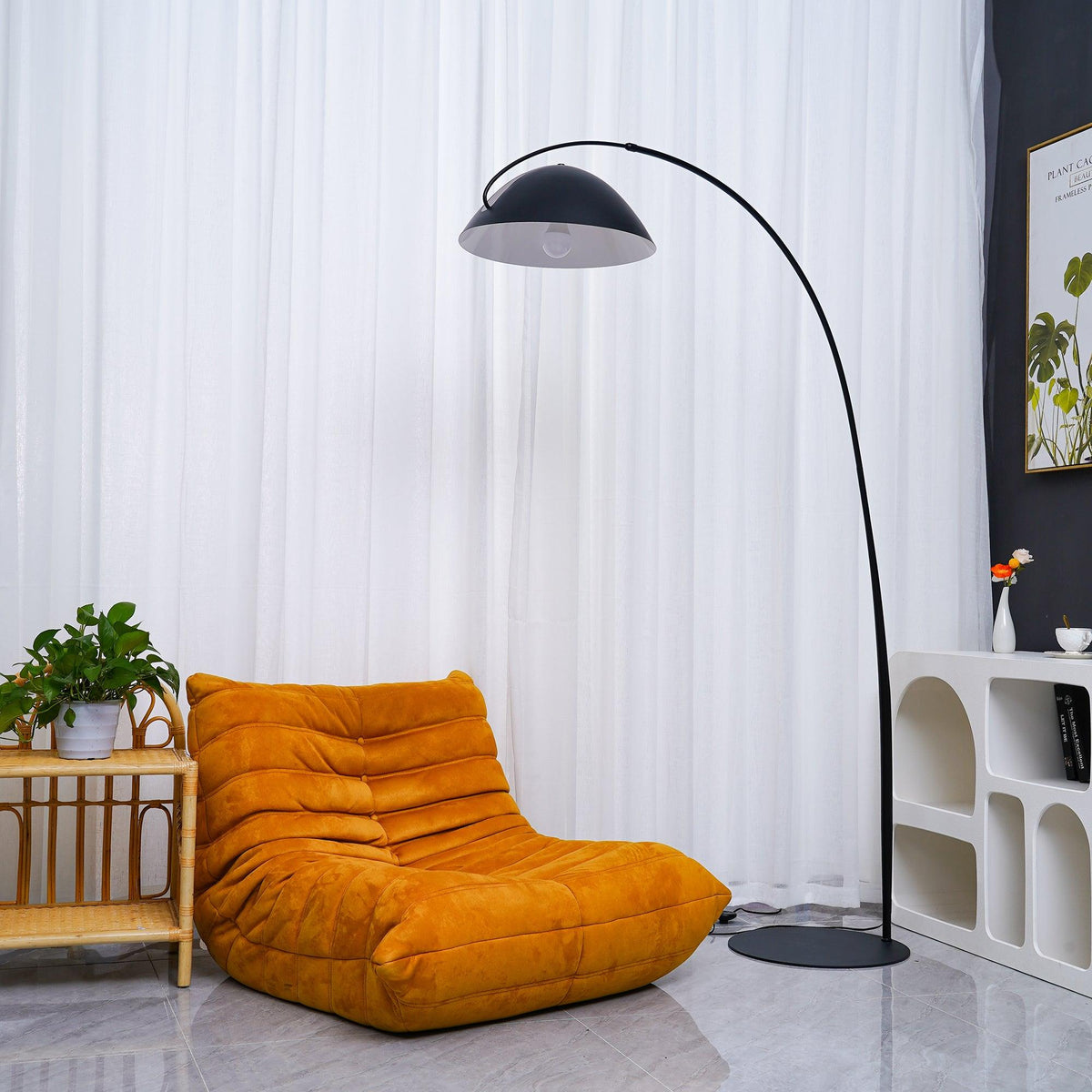 Patricia Modern Floor Lamp
