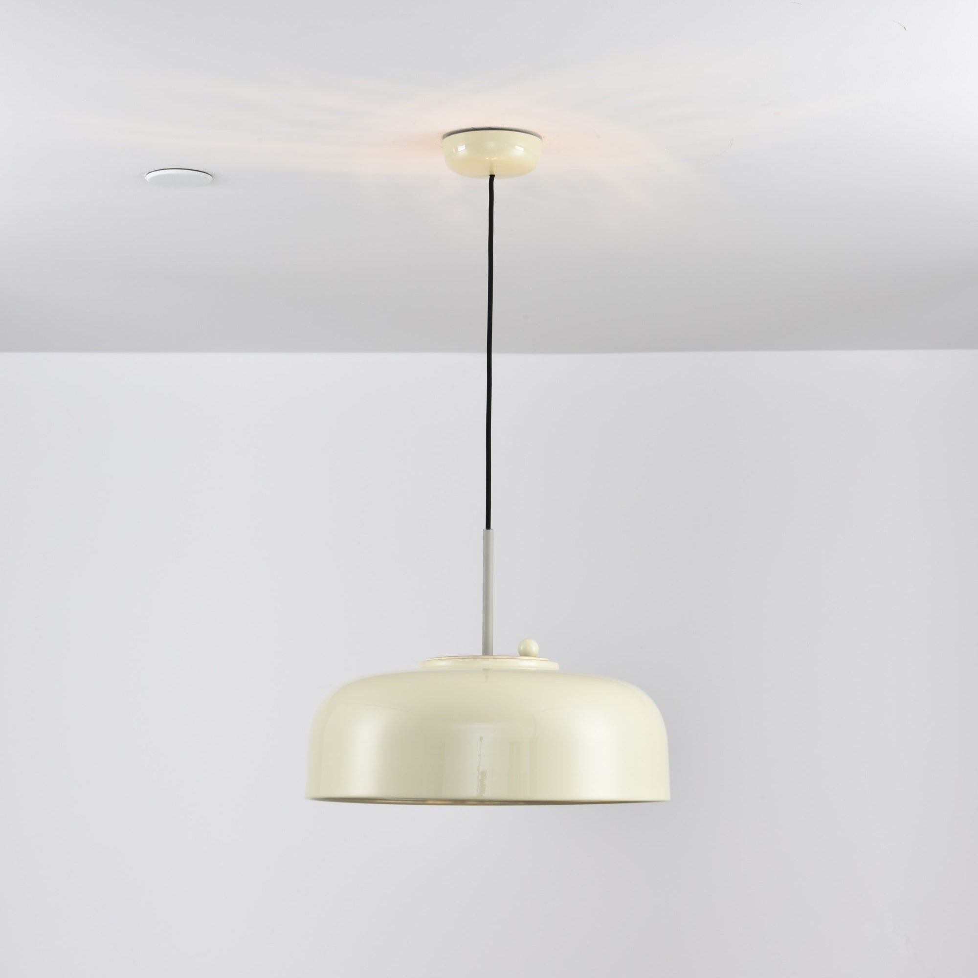Wolvin Modern Minimalist Podgy Pendant Light
