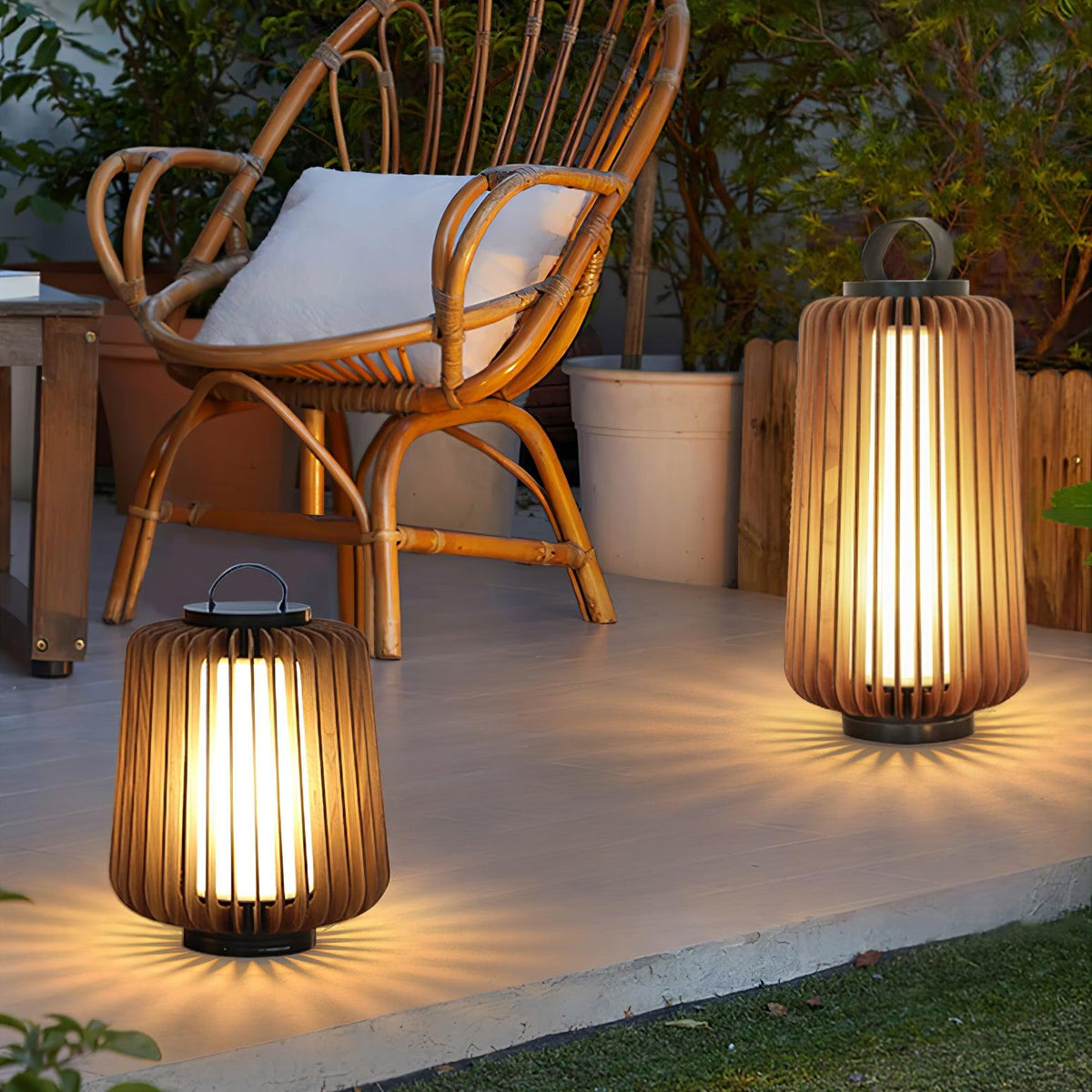 Elvelian Portable Rechargeable Wood Lantern Outdoor Light