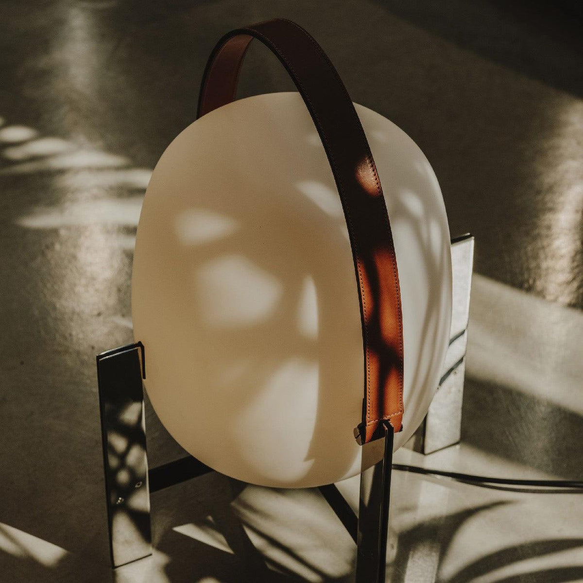 Harper Minimalist Glass Table Lamp