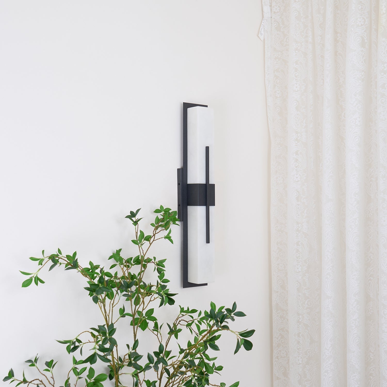 Elarvin Classic Unique Resin Outdoor Wall Light