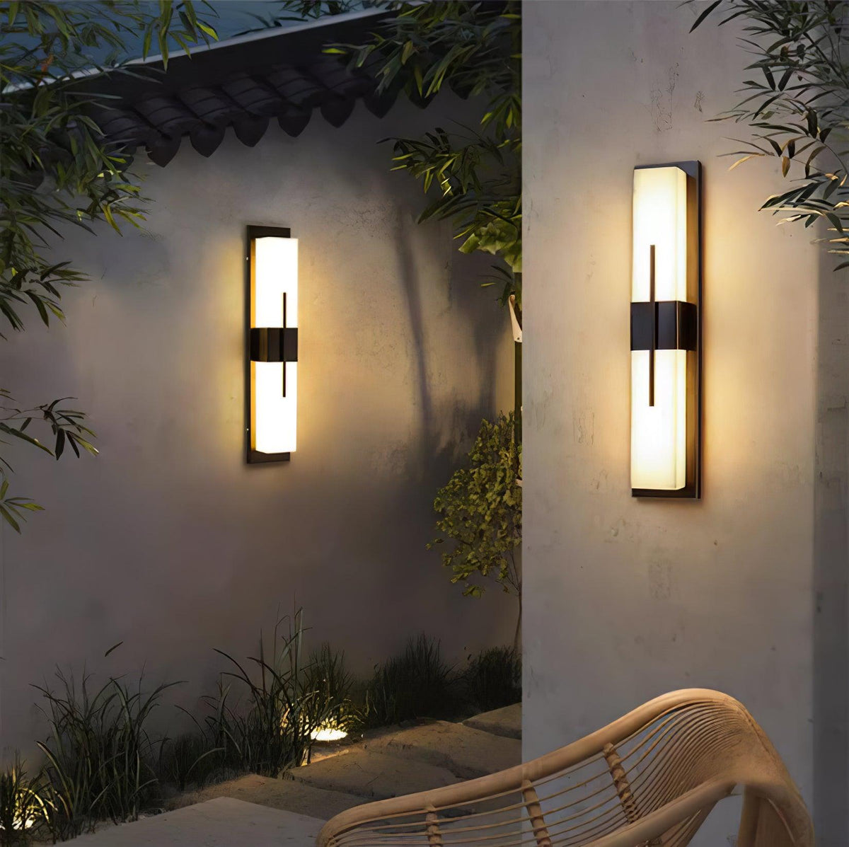 Elarvin Classic Unique Resin Outdoor Wall Light