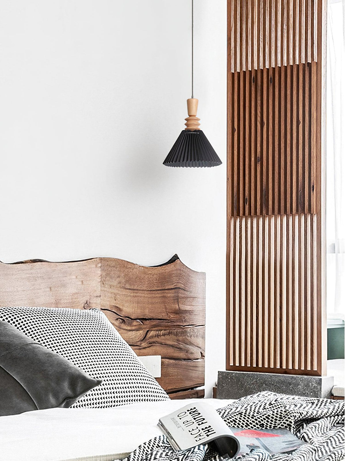 Aldanelia Wood Pendant Light