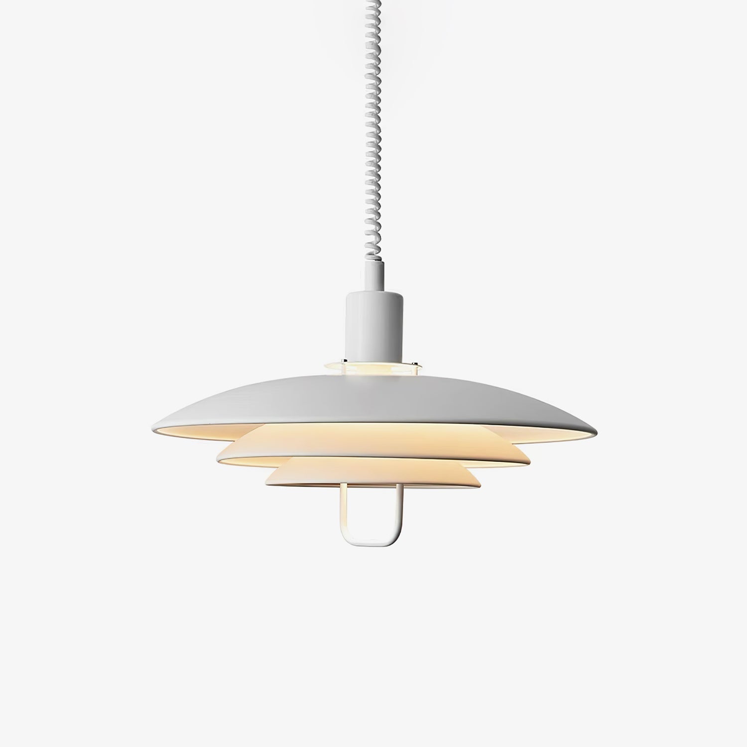 Divor Aluminum Glam Pendant Lamp