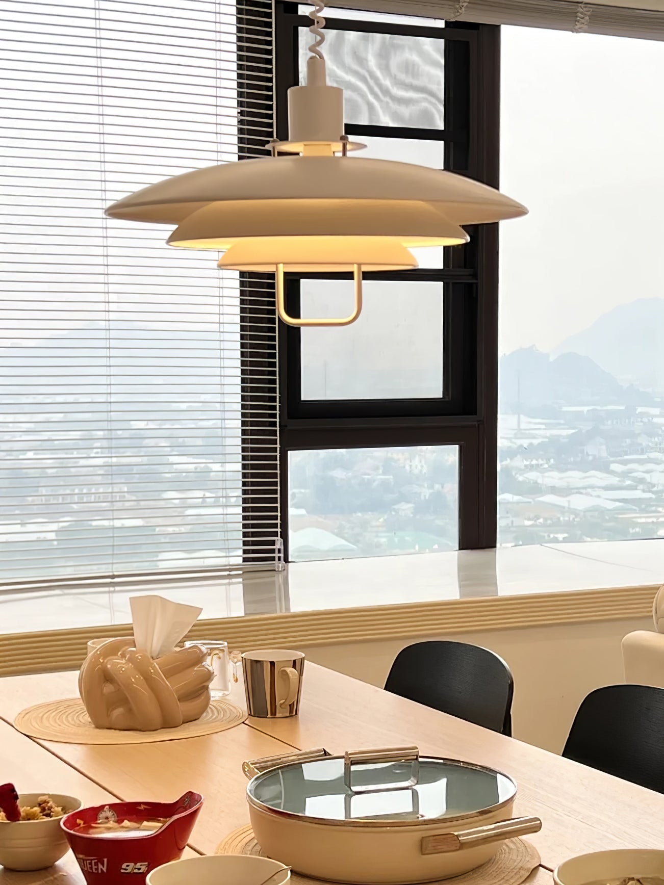 Divor Aluminum Glam Pendant Lamp