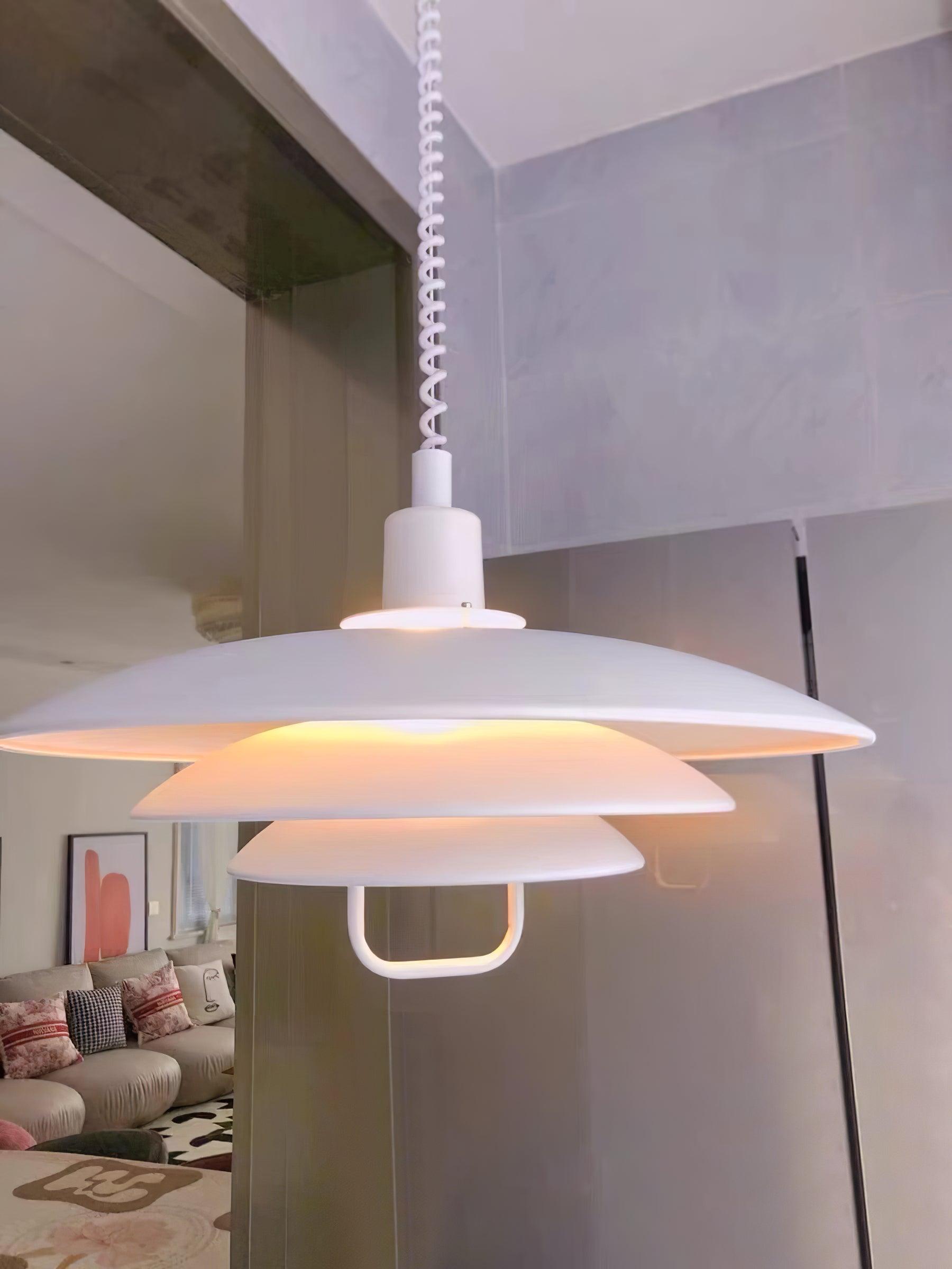 Divor Aluminum Glam Pendant Lamp