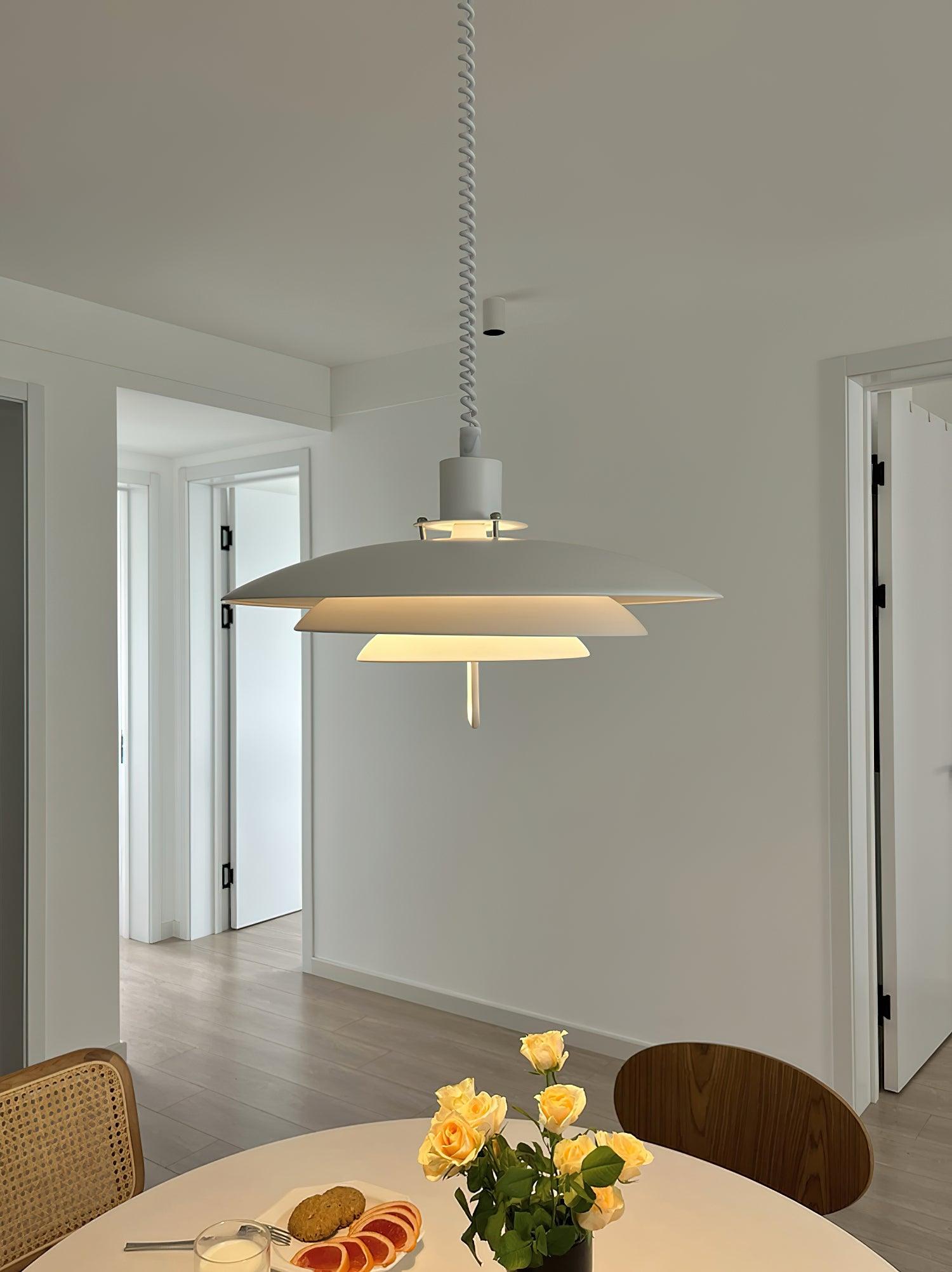 Divor Aluminum Glam Pendant Lamp